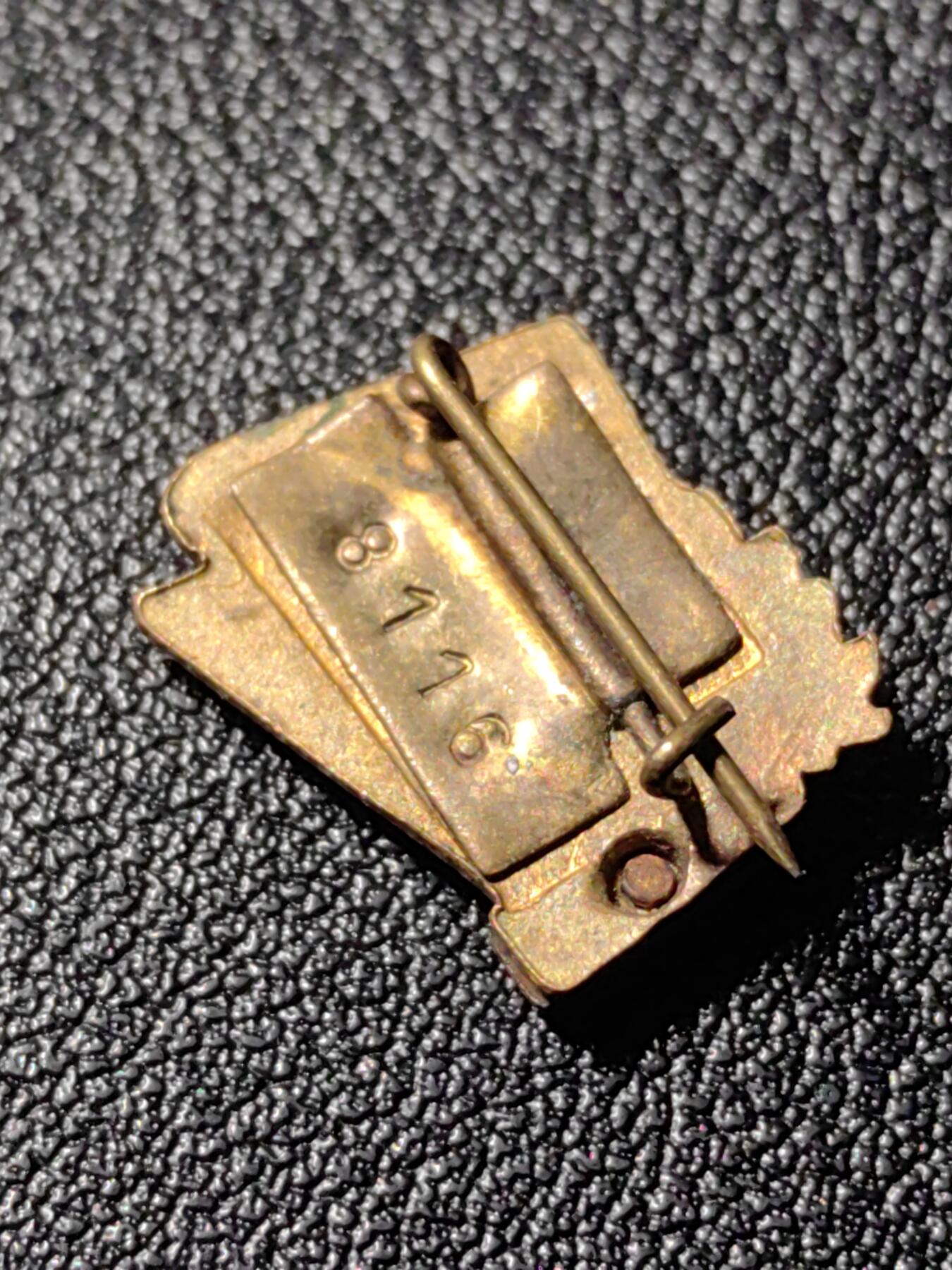 靖甫拍卖新拍第一场 匈牙利体育卫国证章 带号版