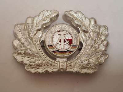 韵星假日拍卖第三十四期 -- Rimey Holidays Auction 34 - 民主德国军官帽徽