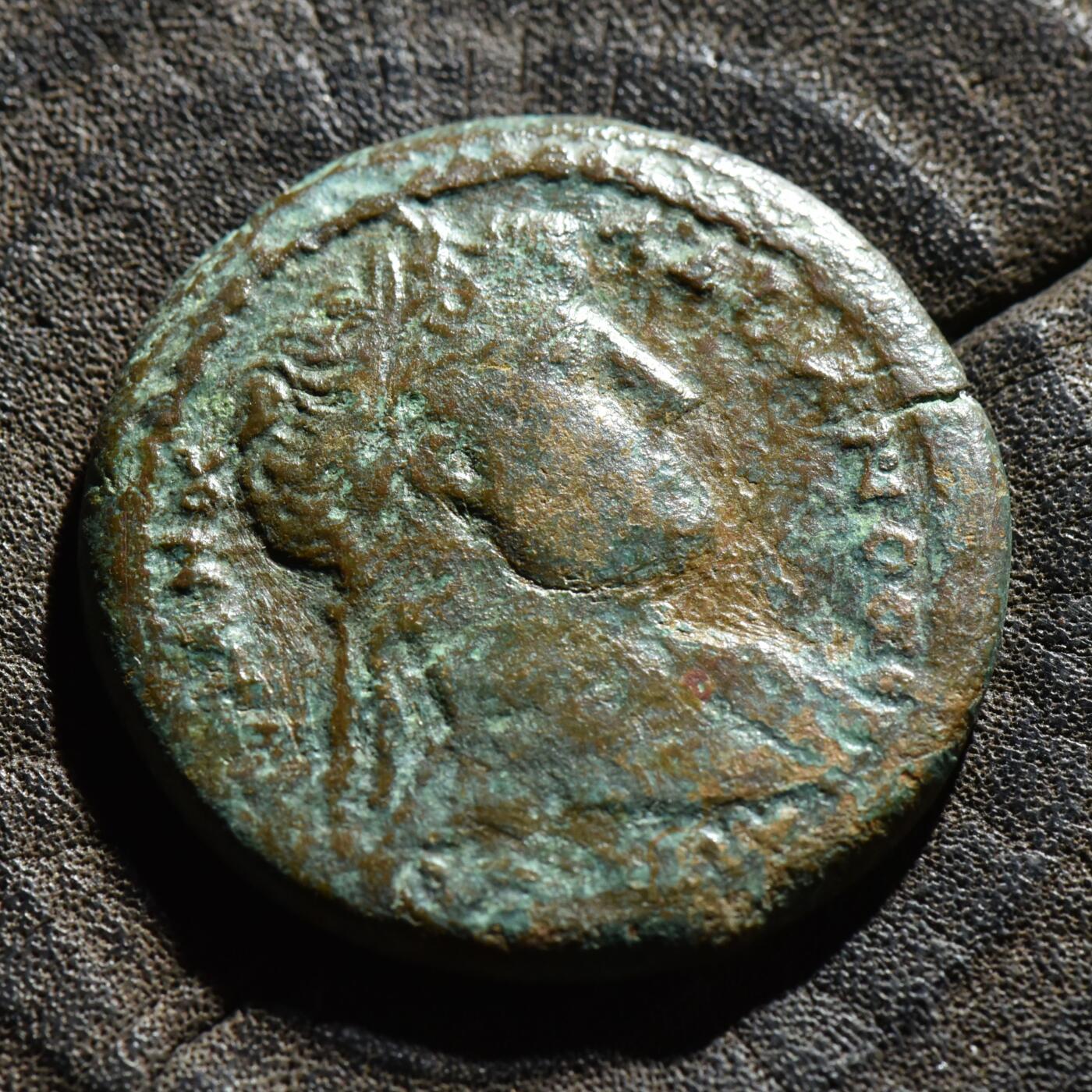 【良泉】第45期【直播场】1月15日晚19.30点开拍！ 208组，西方古代钱币、丝路古珠杂项专场 【藏家出品C】11.24克，罕见 罗马帝国埃及行省 公元117-118年 哈德良 一德拉克马大铜币