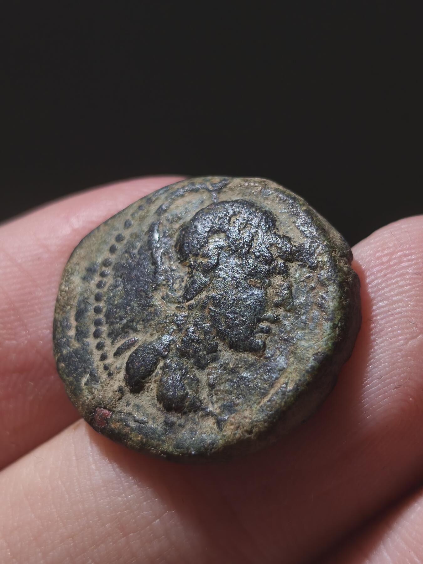 星盘世界钱币2026一月十日新年古典精品大拍 精彩纷呈 希腊化末期-雅典娜铜币7.33g 背面胜利女神以及塞琉古年（条支年） 非常清晰 叙利亚-阿帕米亚城市自发行铜币 曾经很出名的币