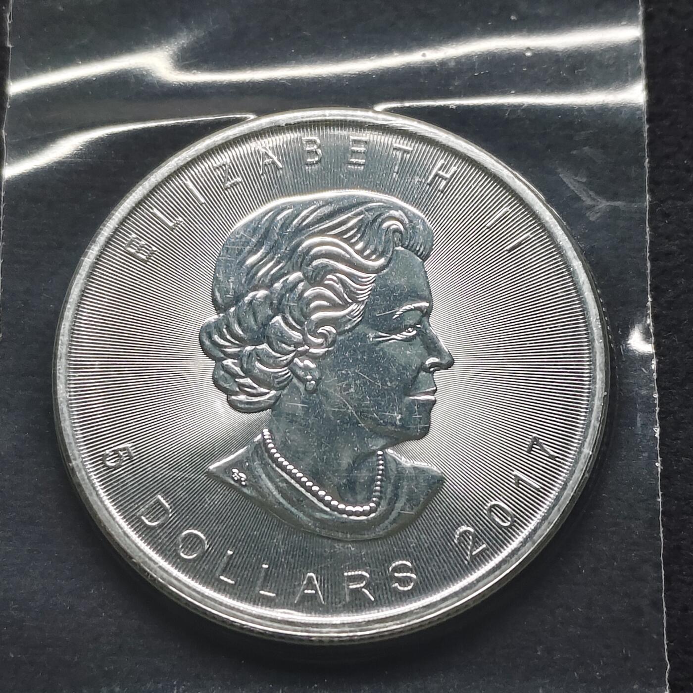 【全场包邮】纯粹捡漏拍491场（免费代拍第28场） 加拿大2017年5元枫叶1盎司（38毫米31.1克）9999纯银币