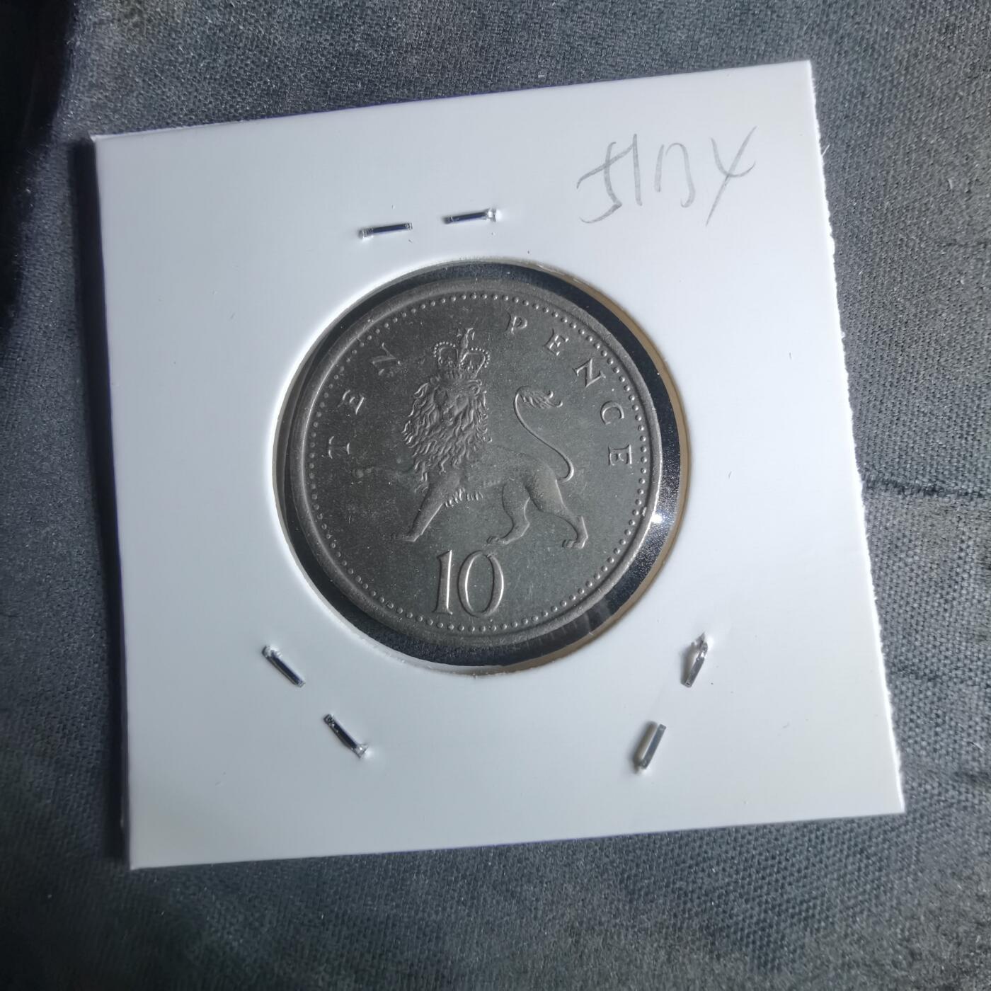 沼泽如烟--第951场 英国2001年10便士