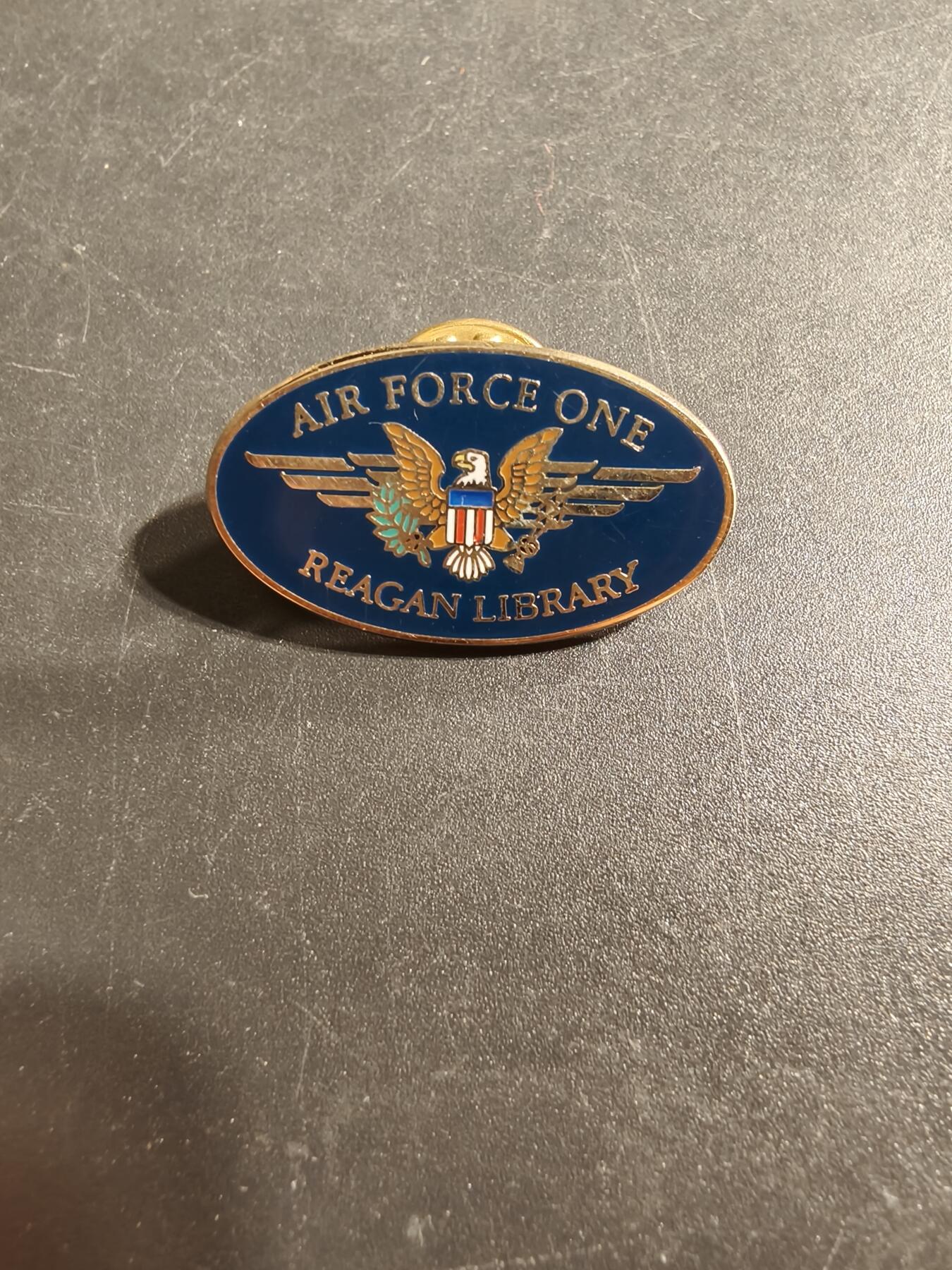 老王徽章第173期 美国空军一号总统专机罗纳德·里根总统图书馆证章
