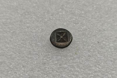 瓶子🏺第223期拍卖会 -  8世纪三佛齐王国檀香花图案打制银币