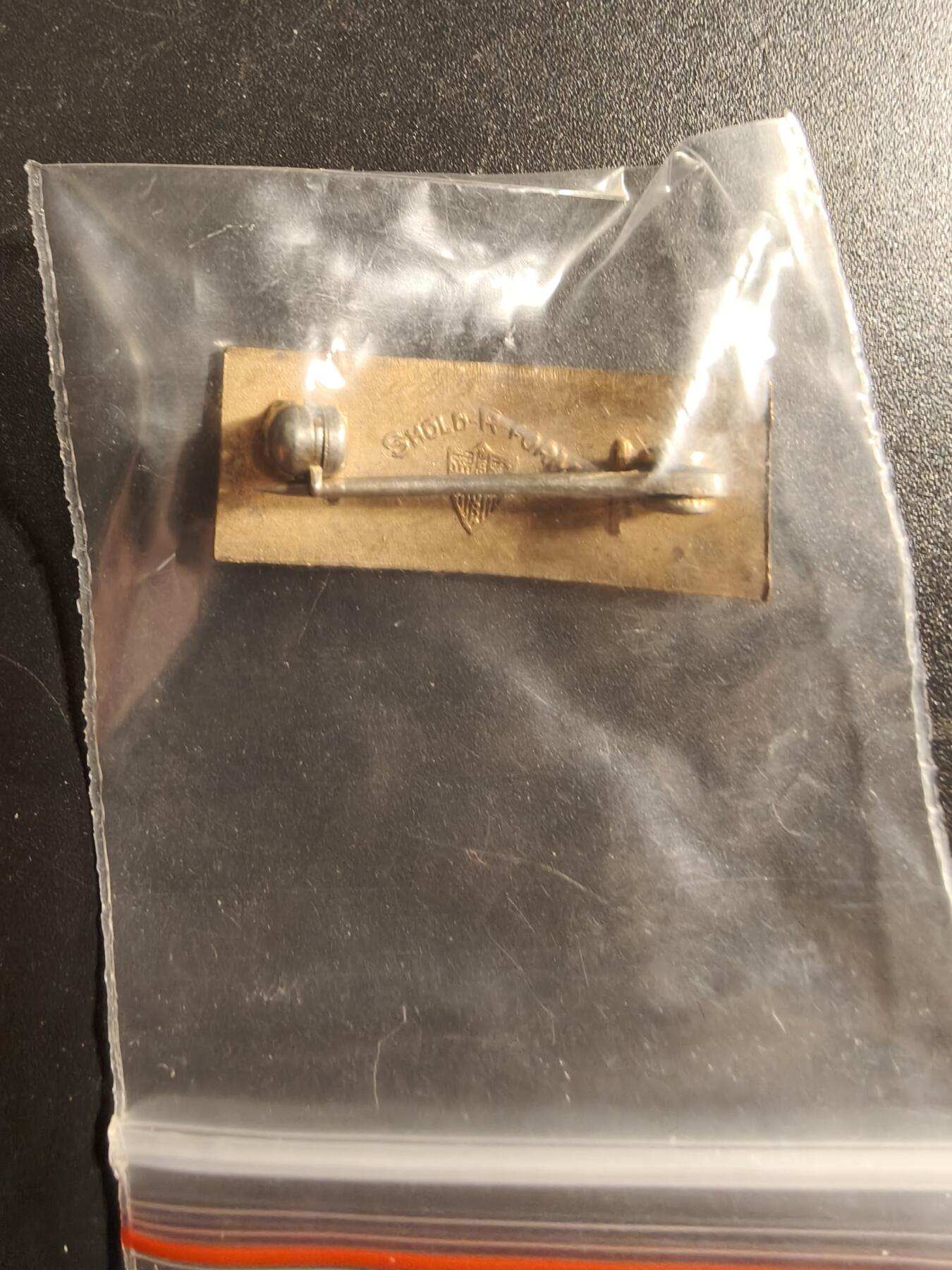 老王徽章第173期 美国陆军少尉金属军衔领章     二战时期横针版    带厂标