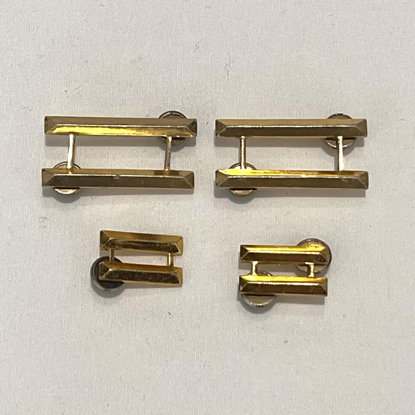 韵星假日拍卖第三十四期 -- Rimey Holidays Auction 34 空军中尉领章、肩章一组