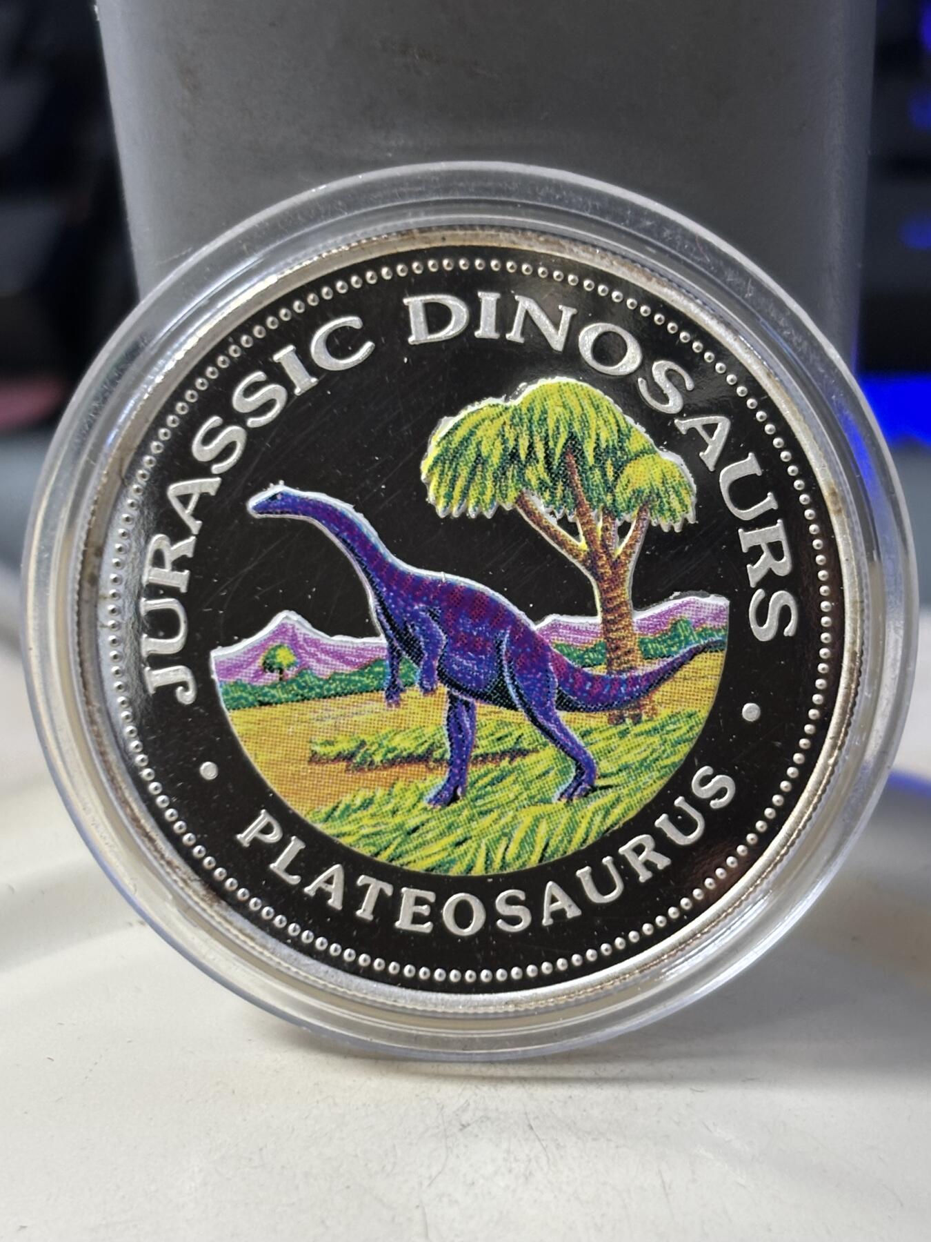 第186期拍卖 赤道几内亚1993年拯救地球恐龙彩色纪念银币，999银，20克，银价360，有氧化