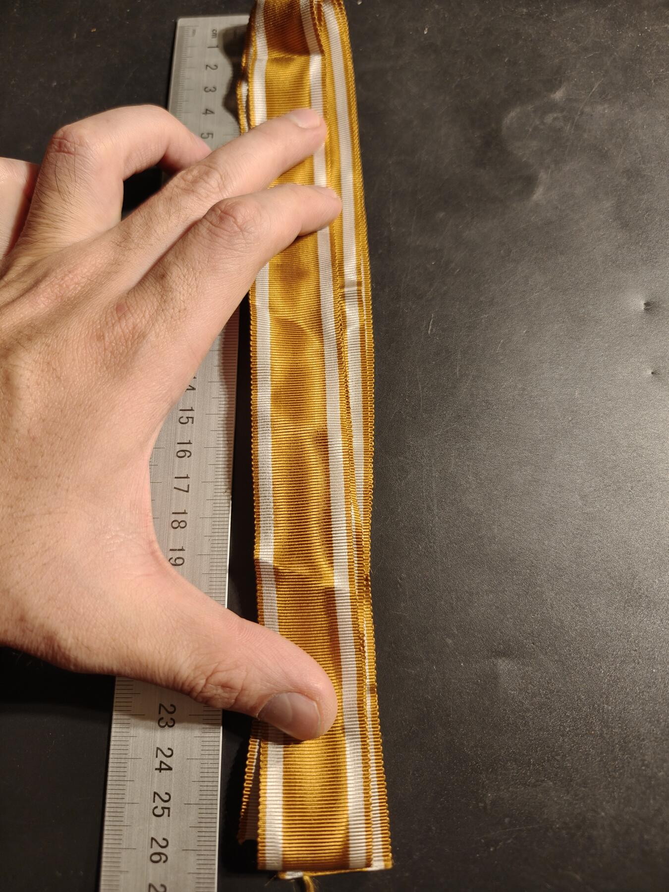 老王徽章第173期 德三西墙绶带   1米