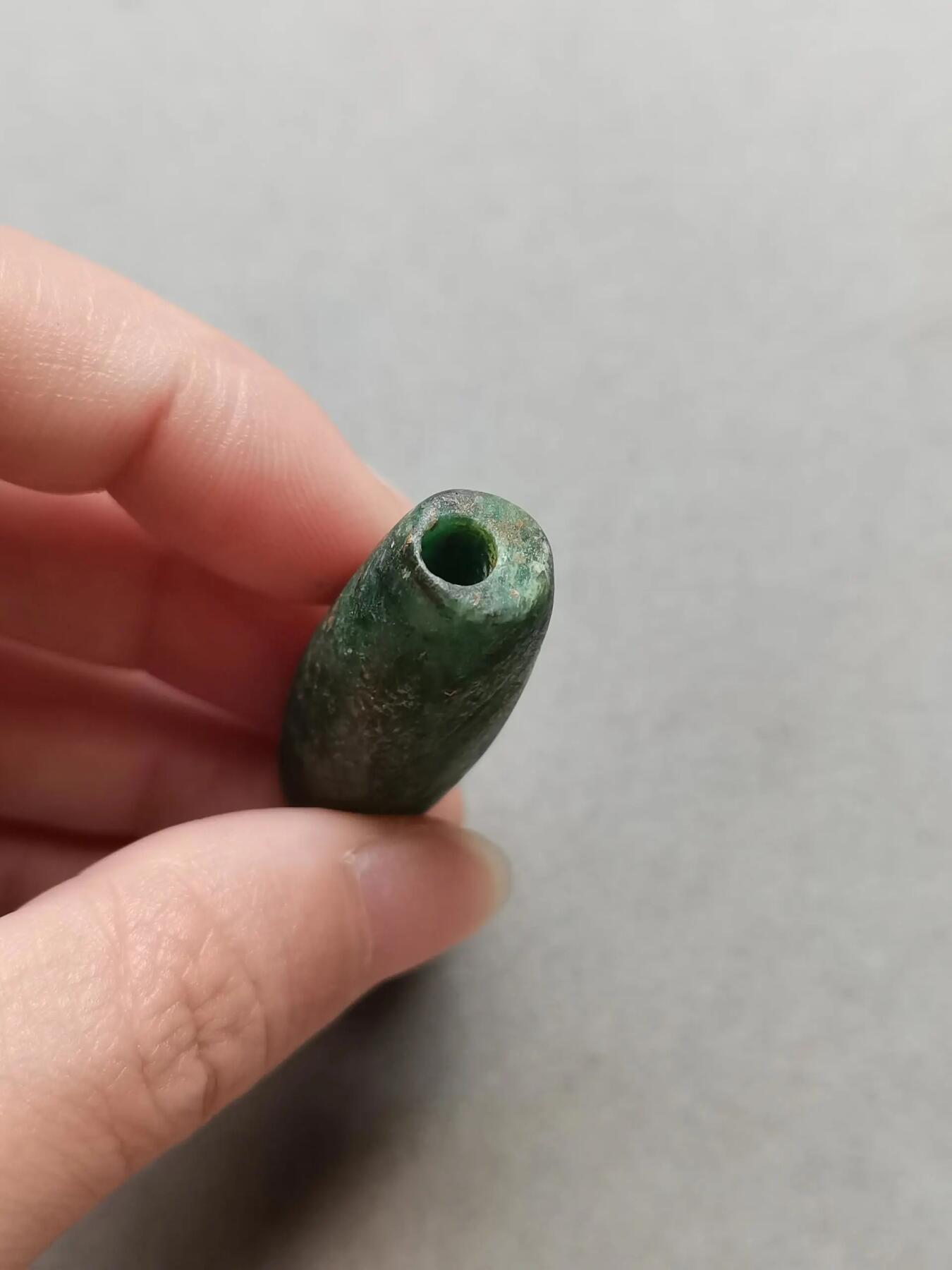 抚柳草堂-第五期章牌钱币（元旦欢庆场） 奖章勋章限时免佣 满百包邮 放漏专场 奥尔梅克文明古珠 珠径(mm):14.1;宽(mm):13.4;高(mm):长35.9;重量(g):10.2 年份大品相如图 永久保真