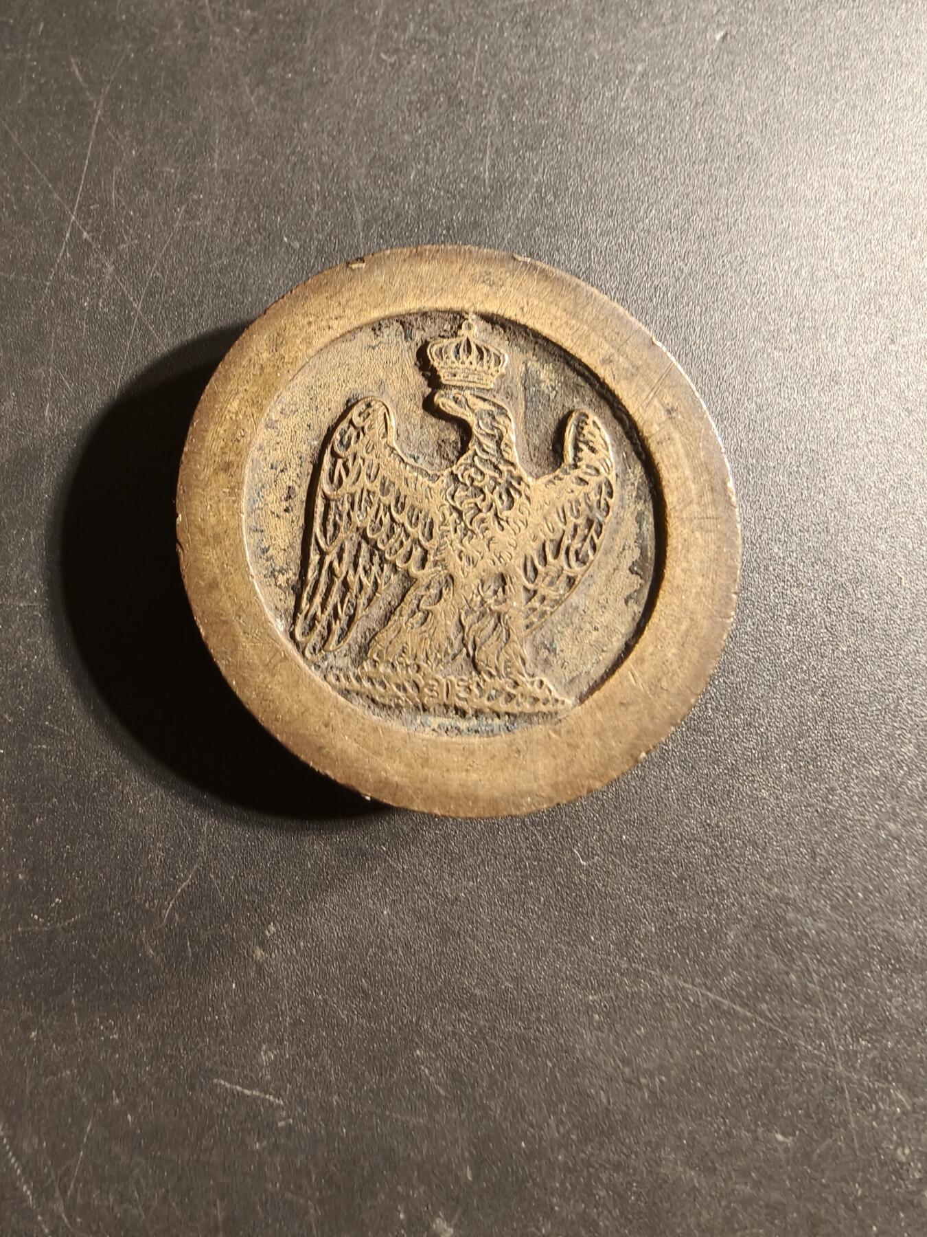 老王徽章第173期 法国拿破仑近卫军飞鹰图案铜章    直径38mm    重量54g