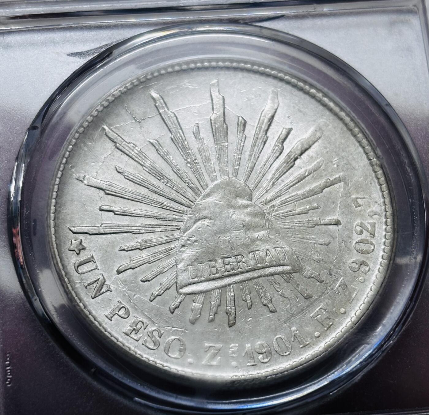 文馨钱币收藏 迎新纳福2026新年第一场（第 287 场）金银老铜币拍卖 公博评级 MS63 分 1901 年墨西哥鹰洋大银币，27.07 克，902 高银，少见连纹机制铸痕，盒子有点瑕疵