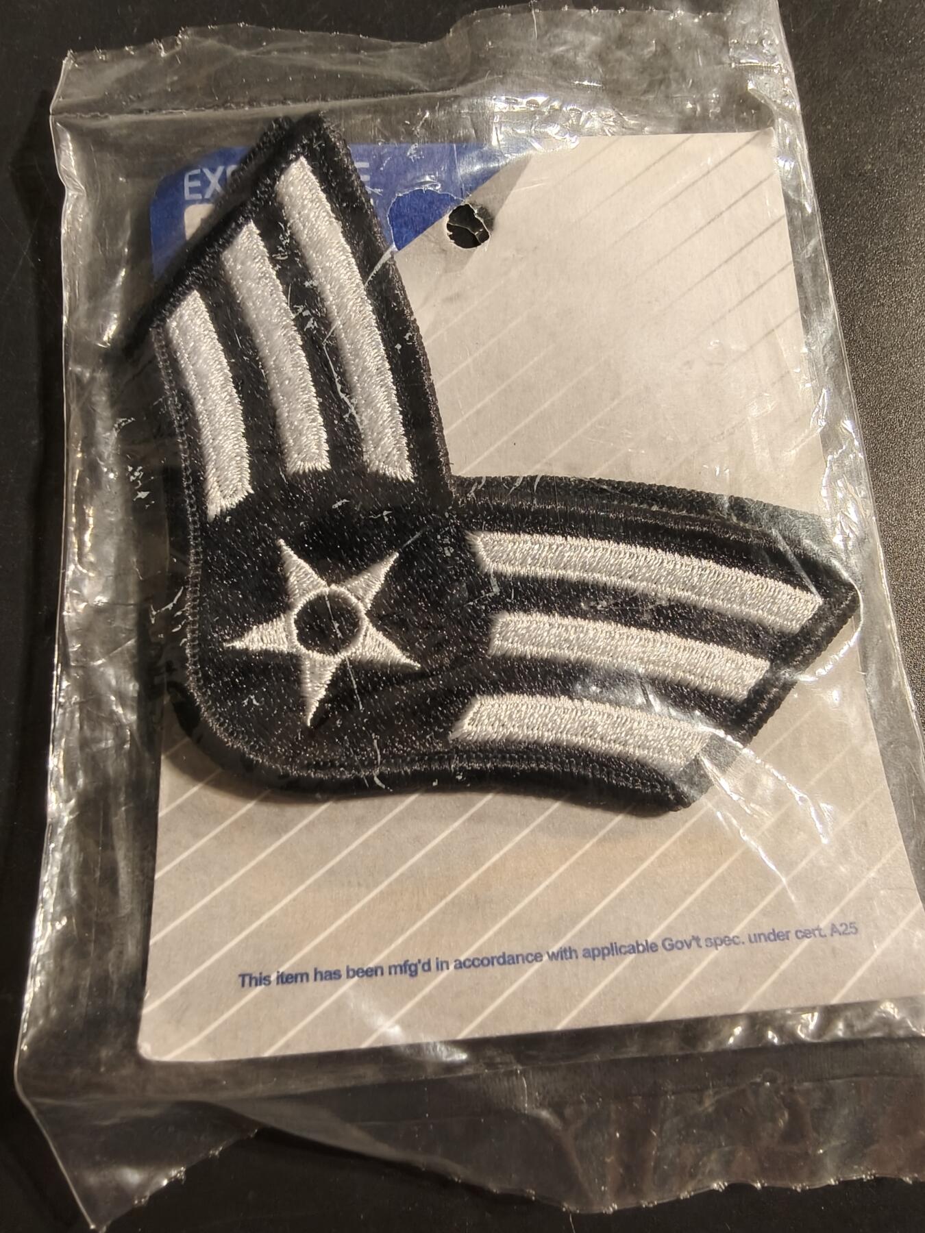 老王徽章第173期 美国空军参谋军士臂章一组     原封未拆