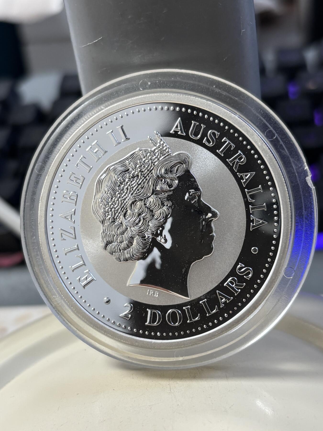 第186期拍卖 澳大利亚2003年十二生肖羊年2盎司999银纪念银币，直径50毫米 材料价格大致1120