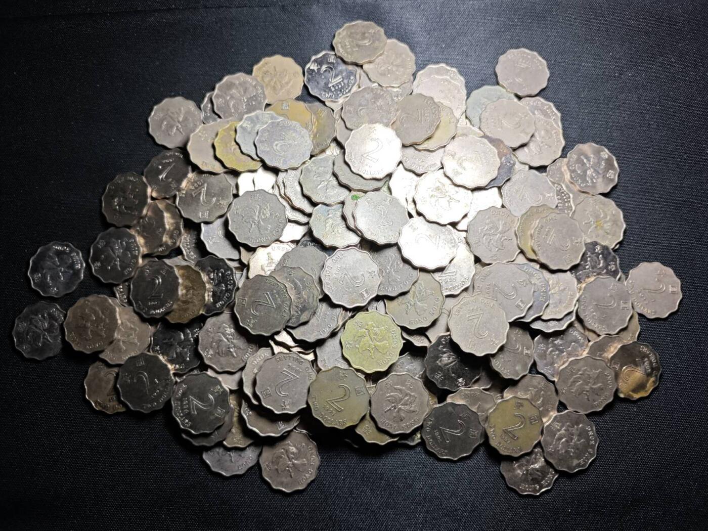 KK钱币收藏小铺 《套币 好品/批量散币专场》  2月预留时间 周末发货  香港2元236枚一组！