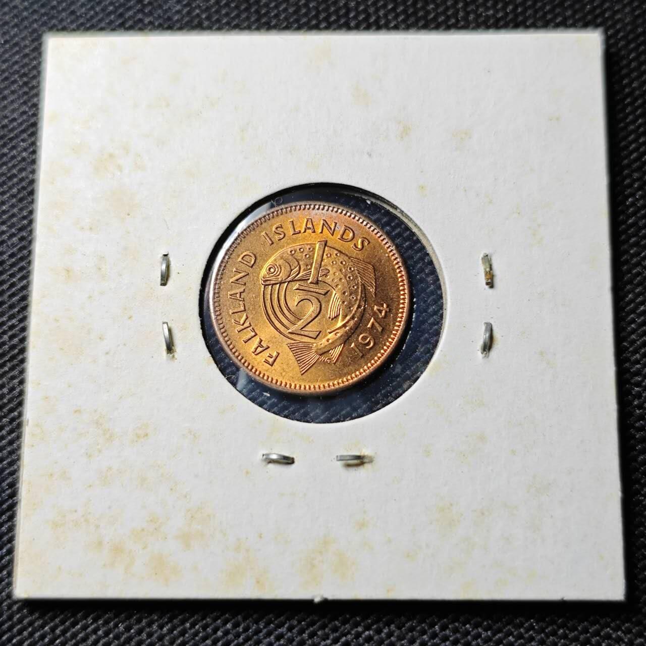 KK钱币收藏小铺 《套币 好品/批量散币专场》  2月预留时间 周末发货  1974福克兰群岛1/2便士铜币 好品