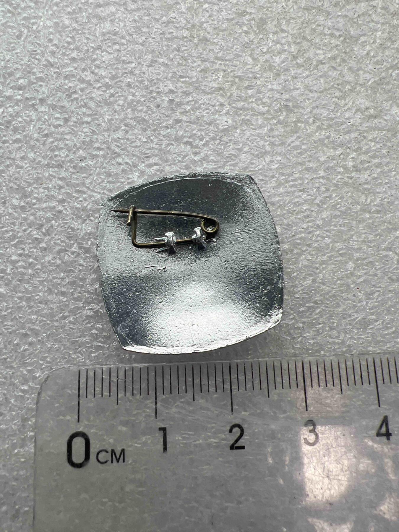 真品像章、纪念章 真品像章、纪念章