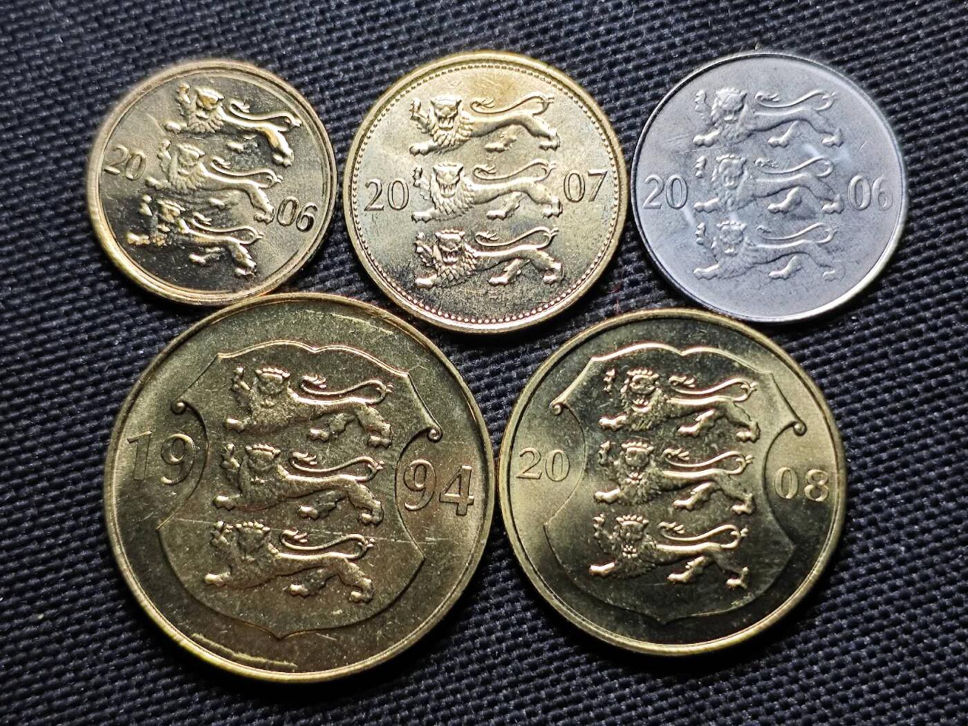 KK钱币收藏小铺 《套币 好品/批量散币专场》  2月预留时间 周末发货  爱沙尼亚大小面值一组 好品