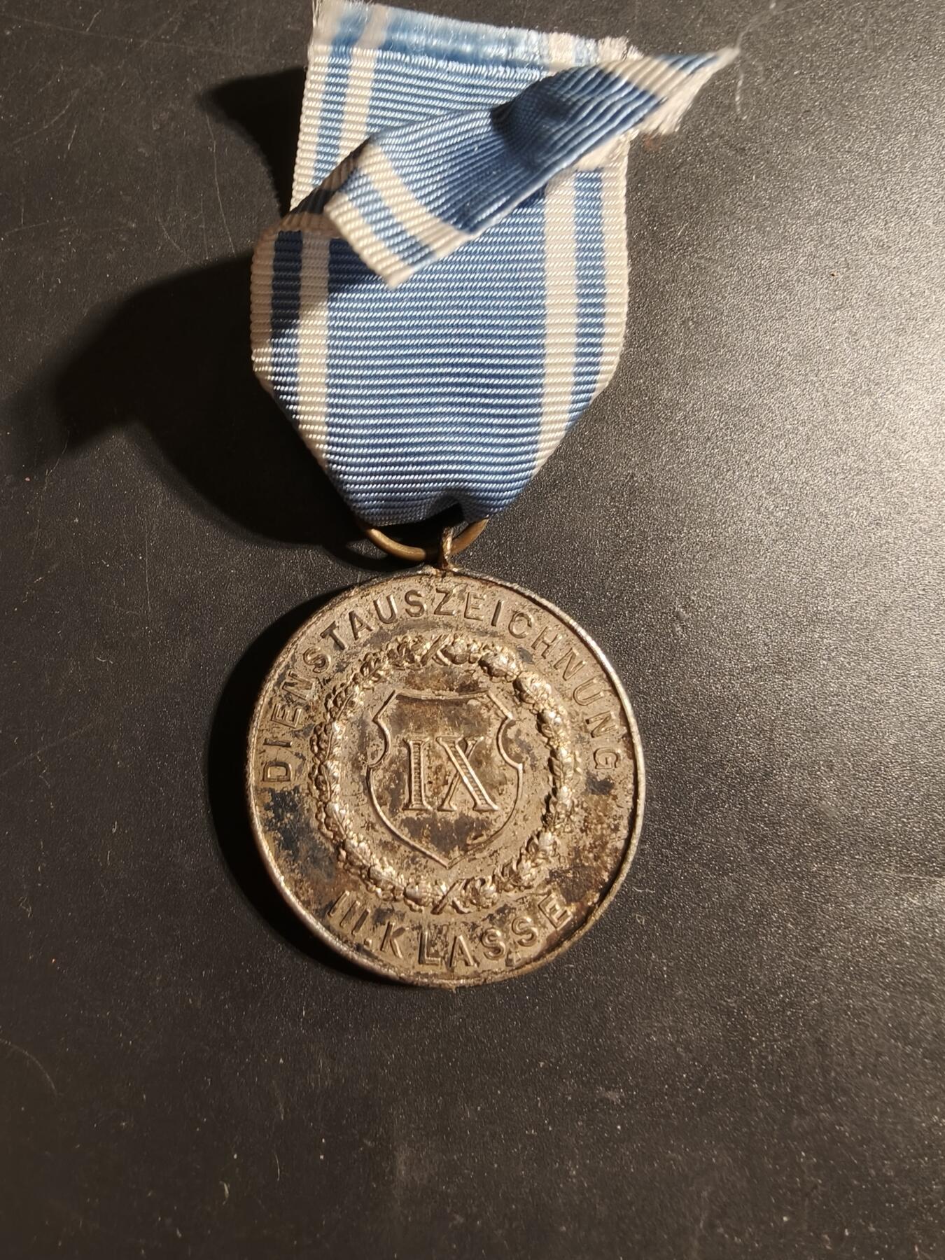 老王徽章第173期 德国巴伐利亚9年服役奖章