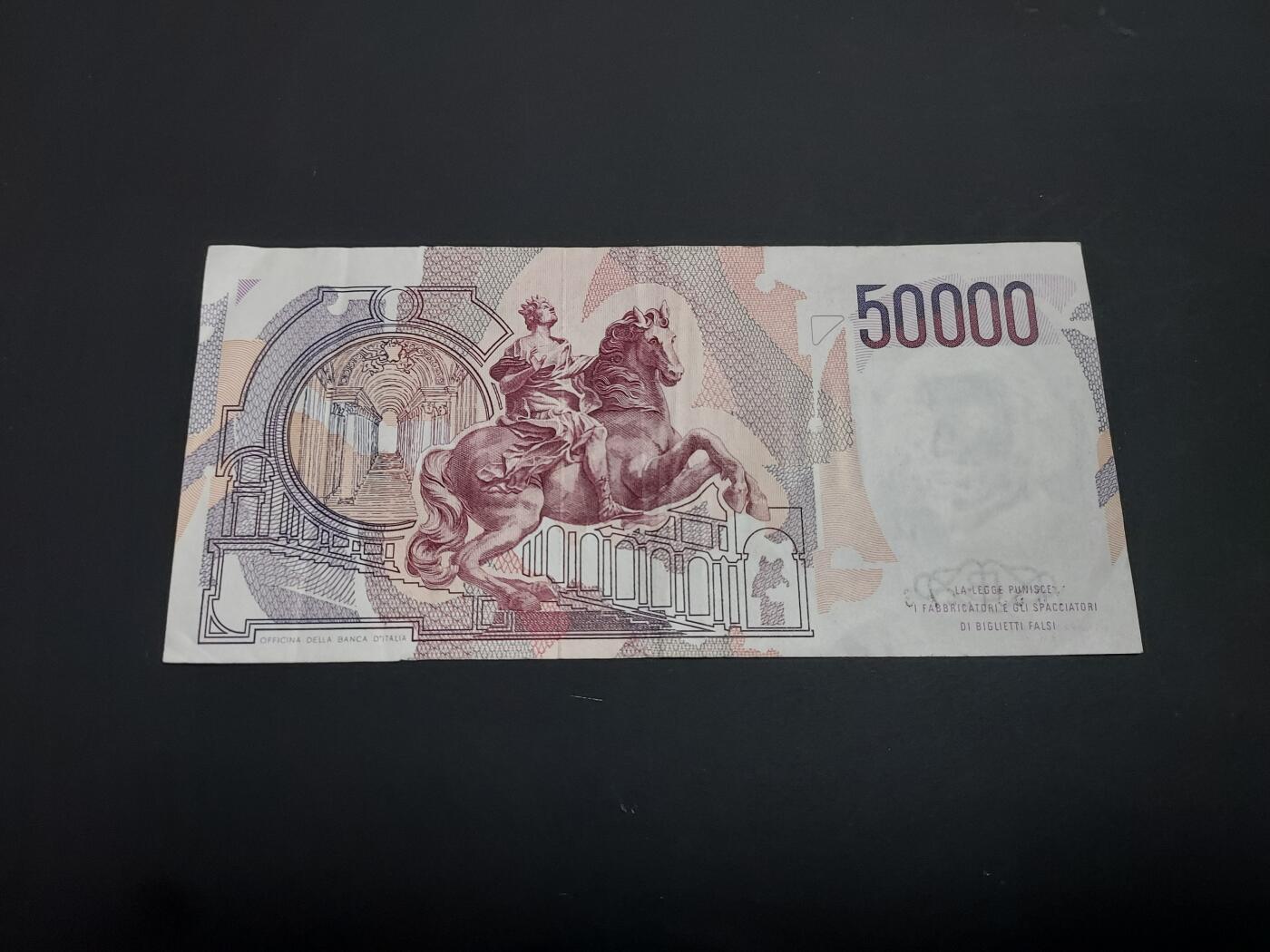 博彦收藏   1月10日 8点 钱币专场 全场包邮 意大利 50000里拉 8-85品