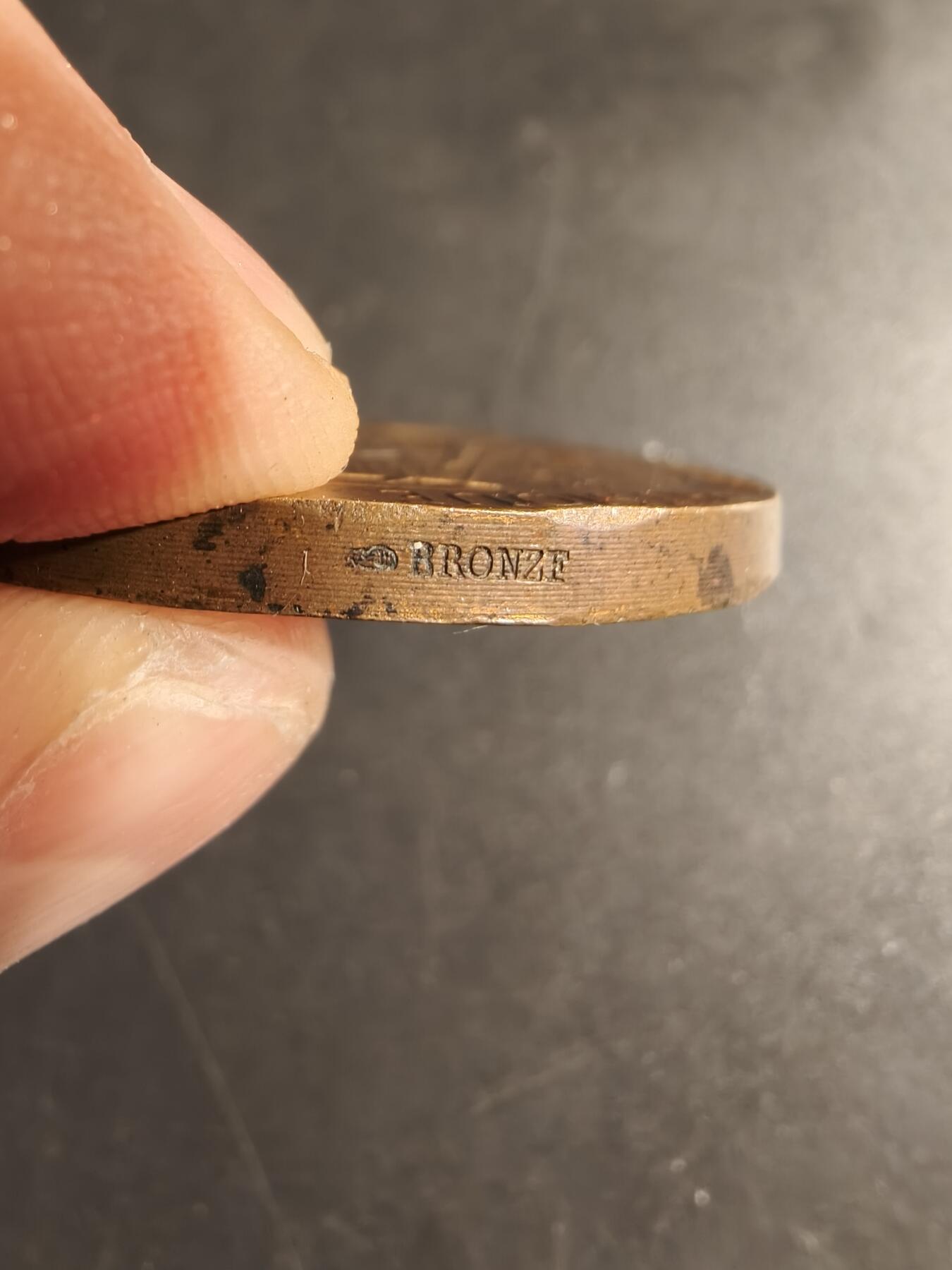 老王徽章第173期 法国战争部军事准备大铜章     原盒     大师Grandhomme作品     直径50mm     重量66.7g