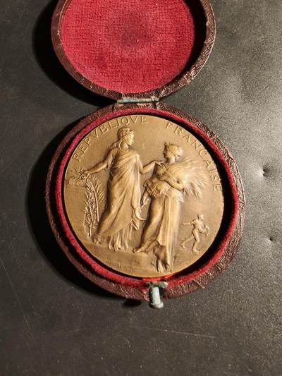 老王徽章第173期 - 法国农业协会农业竞赛大铜章     原盒    大师阿尔菲·杜布瓦作品     直径50mm      重量61.7g