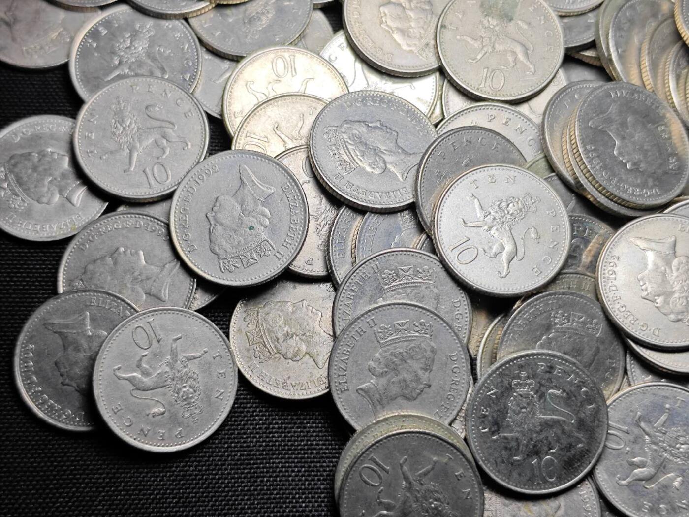 KK钱币收藏小铺 《套币 好品/批量散币专场》  2月预留时间 周末发货  英国10便士一组238枚