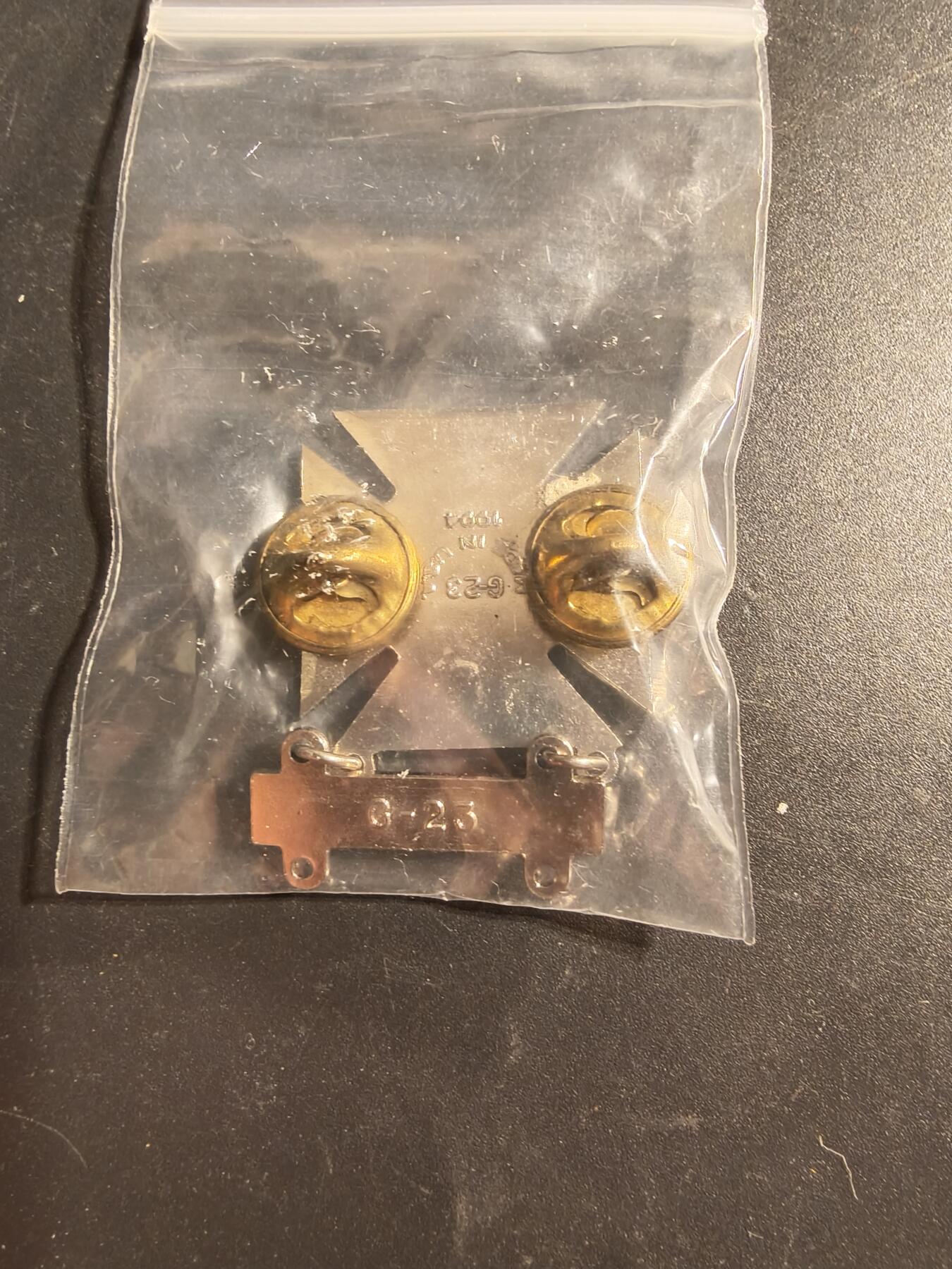 老王徽章第173期 美国陆军神枪手技能章    带步枪勋条     带厂标