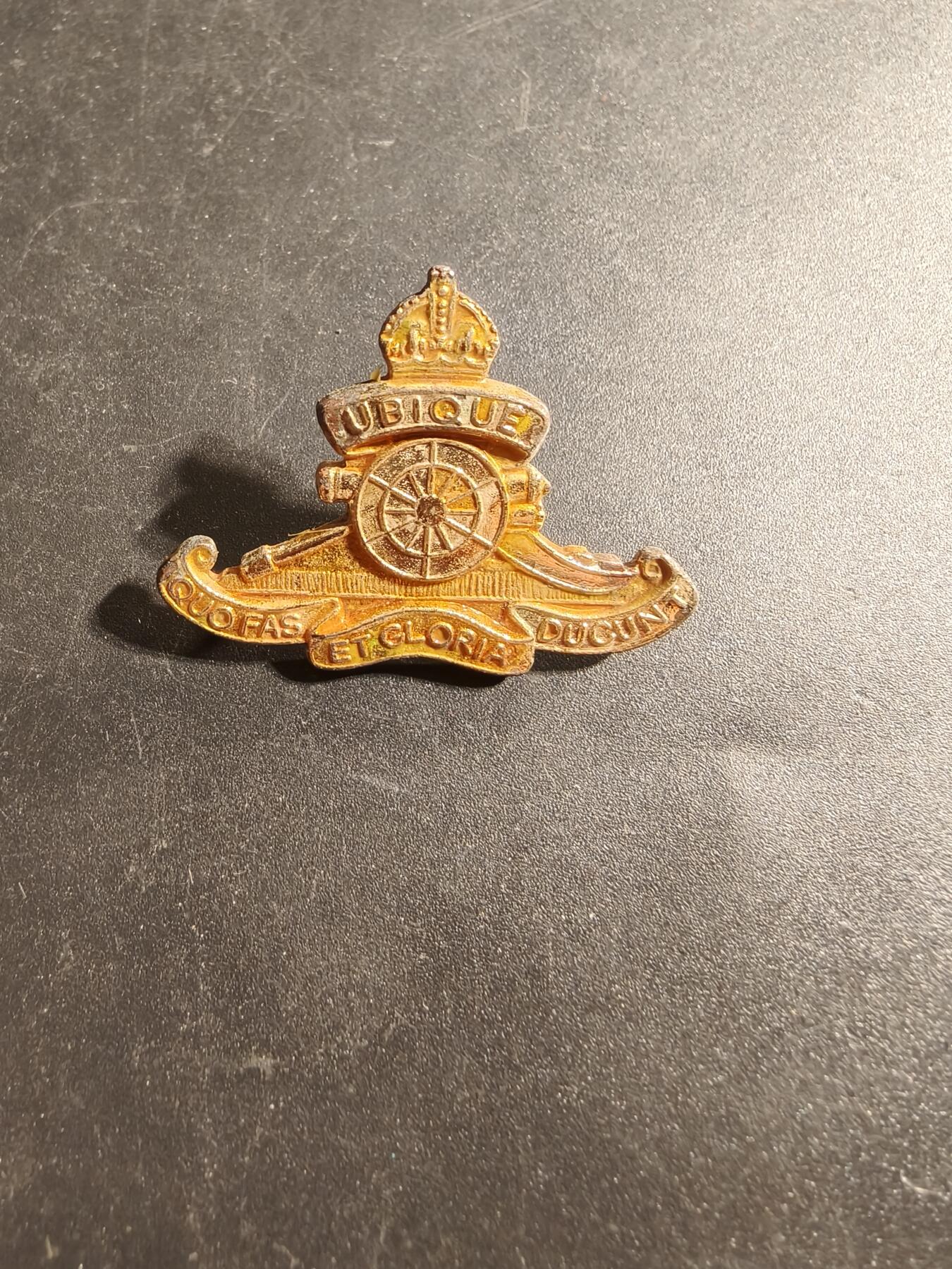 老王徽章第173期 英国皇家炮兵证章