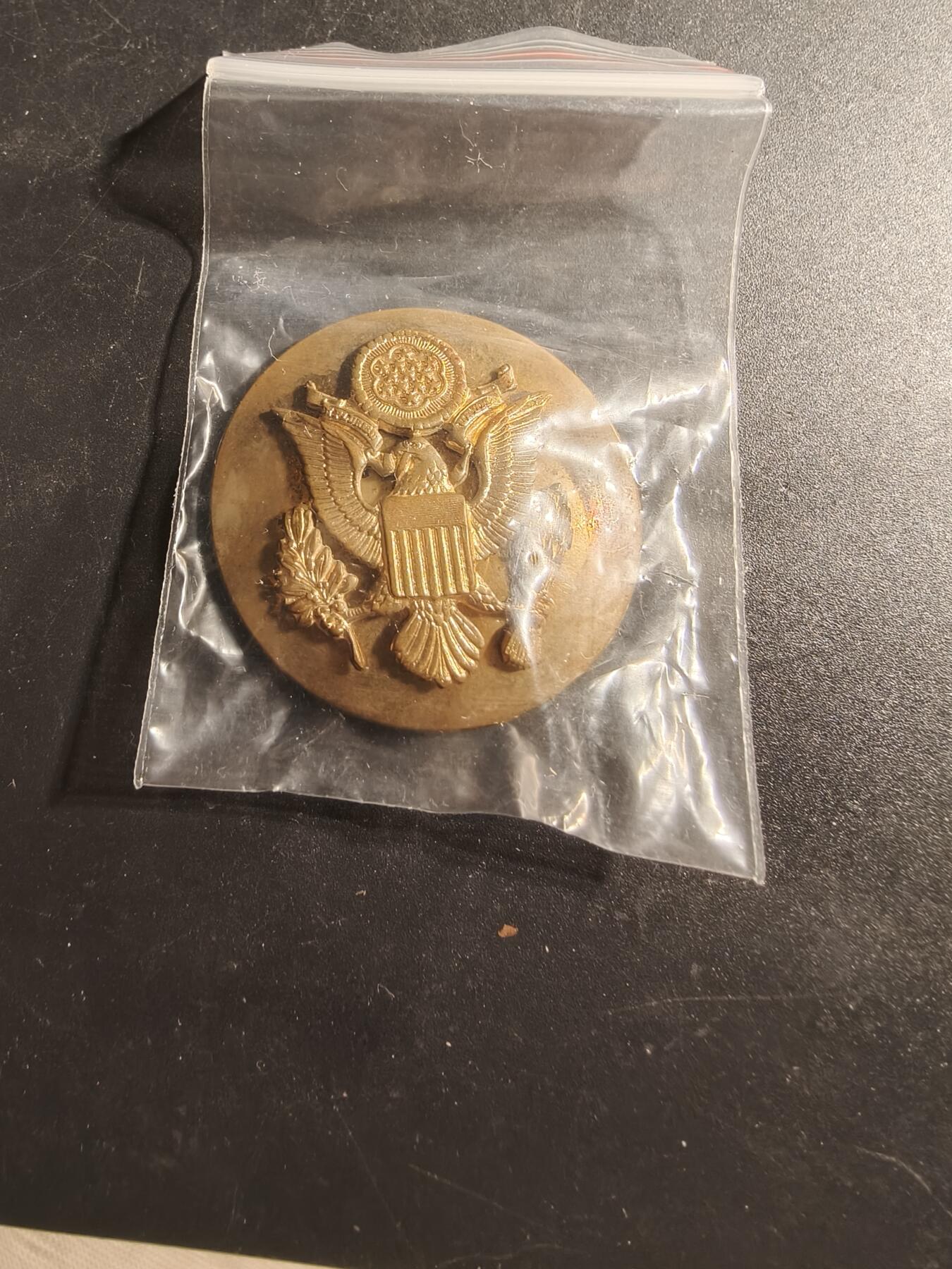 老王徽章第173期 美国陆军大檐帽帽徽