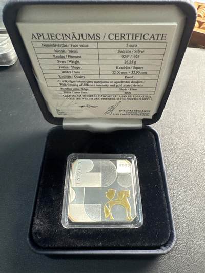 ❤️【币观天下】❤️ 第337期钱币拍卖- 2026.1.2周五晚上6点半场-长期征集拍品 - 获奖币 拉脱维亚2020年现代主义-二十世纪六十年代5欧元正方形精制纪念银币盒证齐全