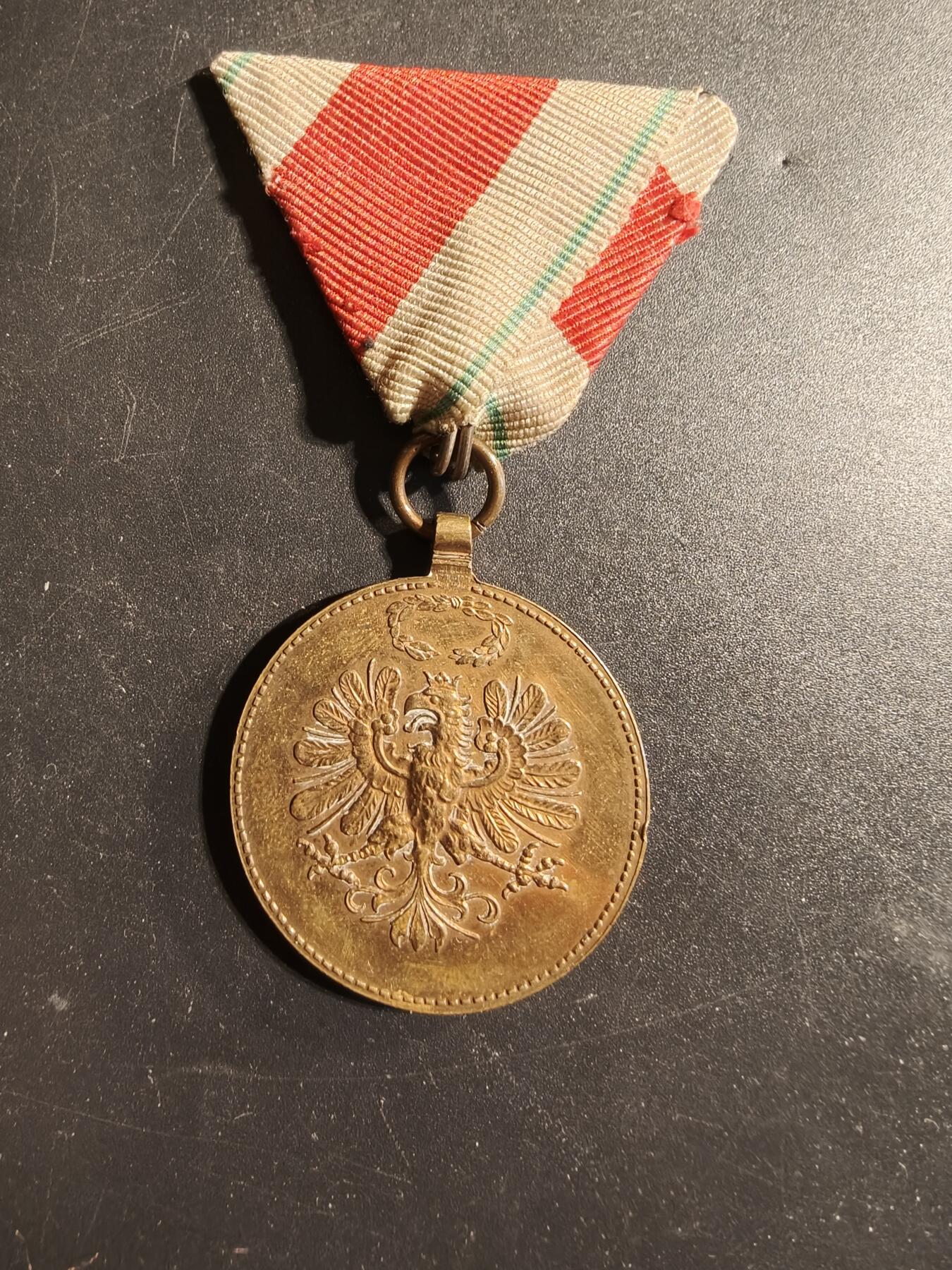 老王徽章第173期 奥匈帝国一战蒂罗尔防卫奖章