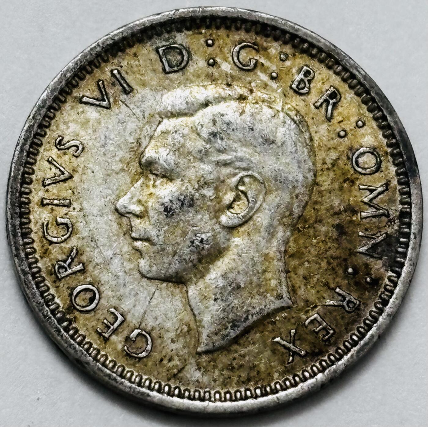 文馨钱币收藏 迎新纳福2026新年第一场（第 287 场）金银老铜币拍卖 1941 年英国乔治六世 3 便士银币 2 枚