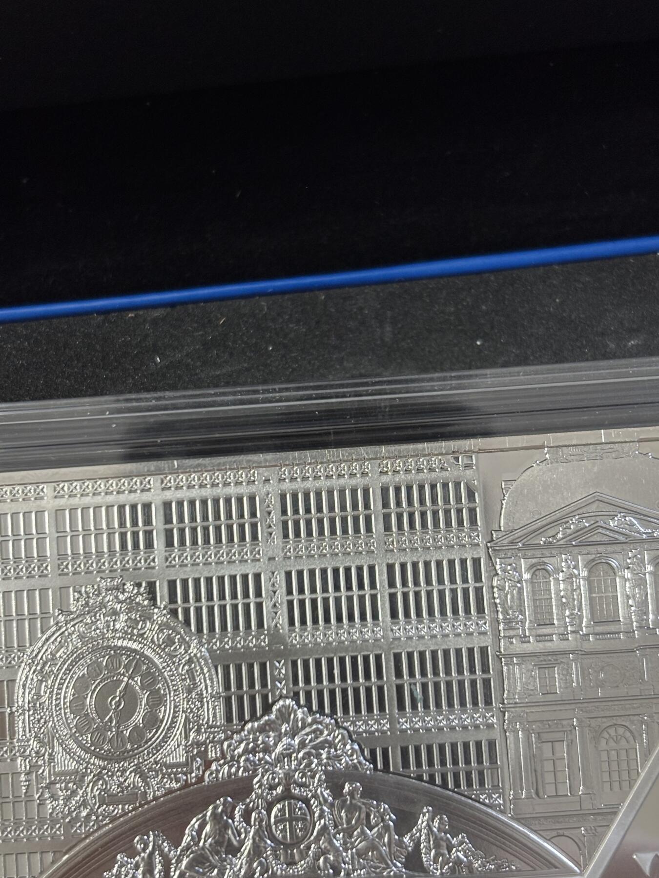 第186期拍卖 法国2023年卢浮宫杰作自由引导人民500克彩色银币，999银，500克，编号096