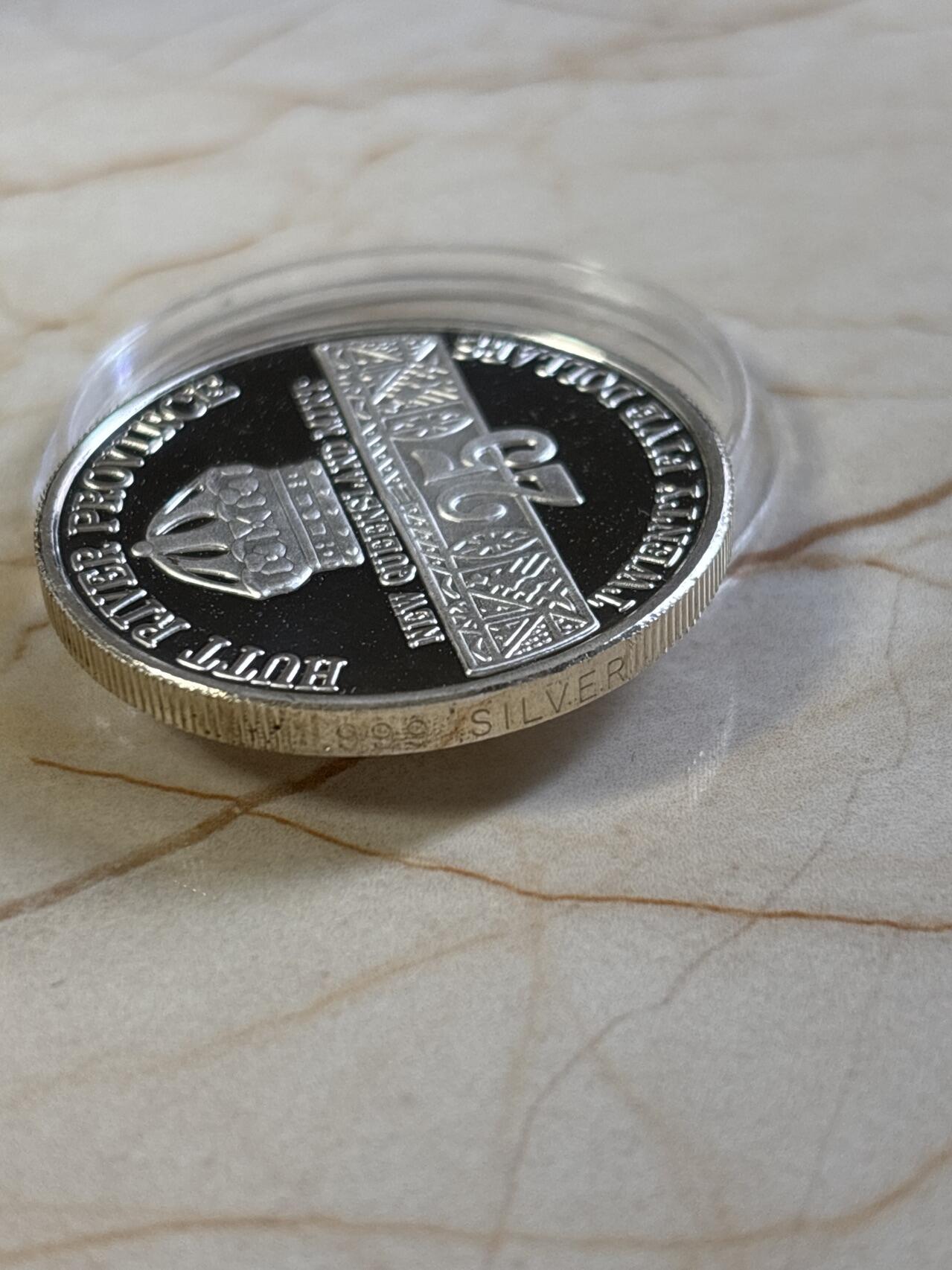 第186期拍卖 赫特河公国1991年海湾战争沙漠风暴克朗纯银纪念银币，999银边缘有标，1盎司，银价555