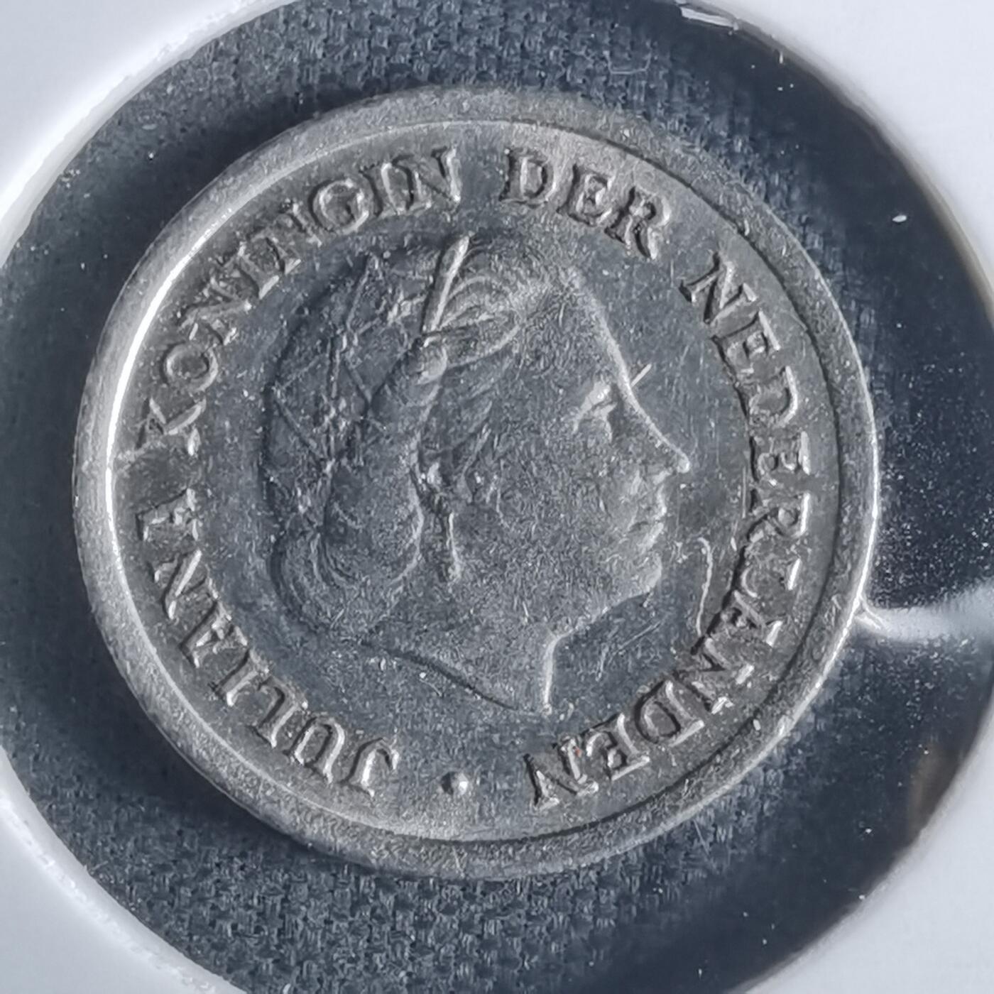 沼泽如烟--第951场 荷兰1962年10分