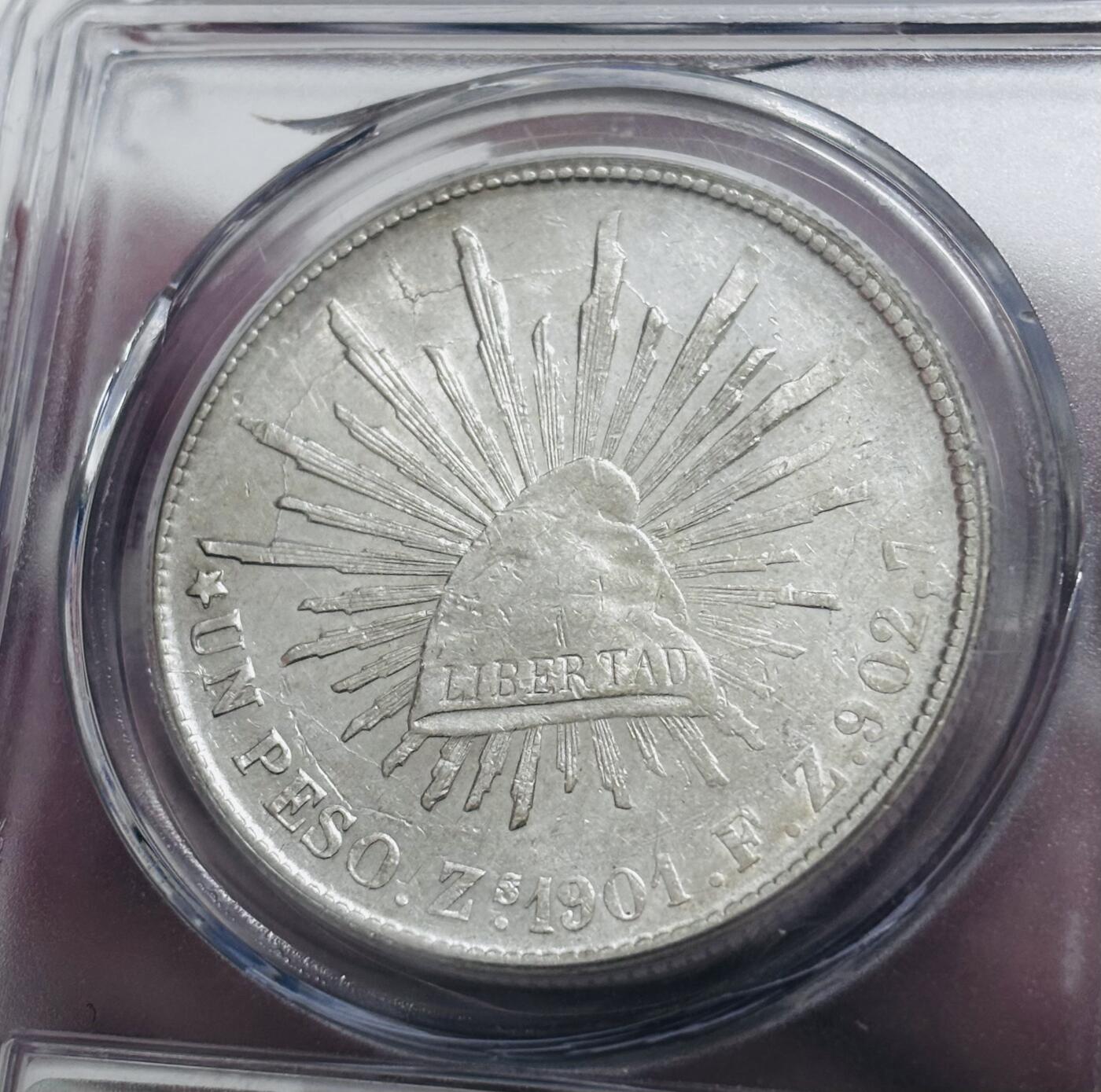 文馨钱币收藏 迎新纳福2026新年第一场（第 287 场）金银老铜币拍卖 公博评级 MS63 分 1901 年墨西哥鹰洋大银币，27.07 克，902 高银，少见连纹机制铸痕，盒子有点瑕疵