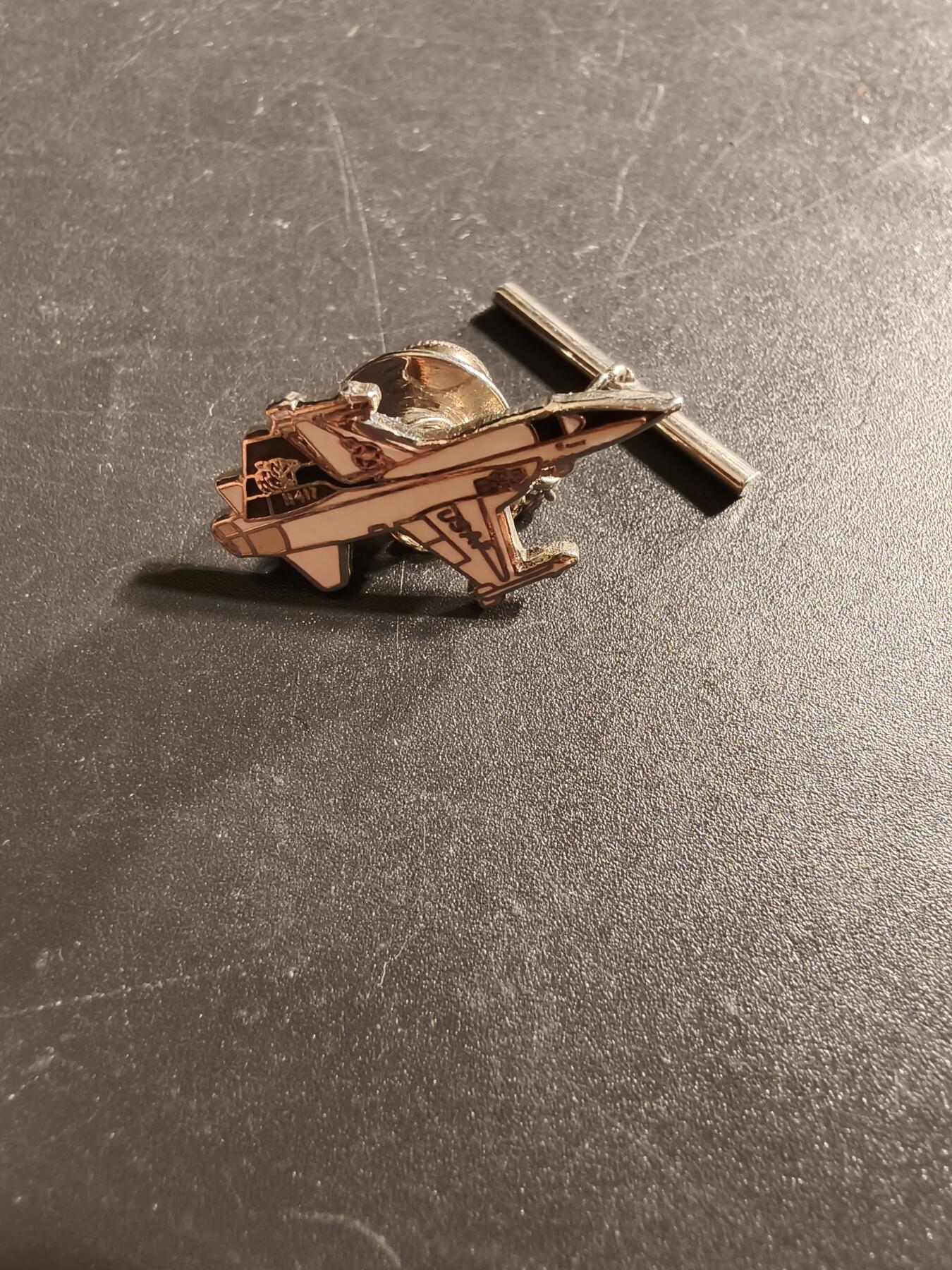 老王徽章第173期 美国海军F16战斗机链章