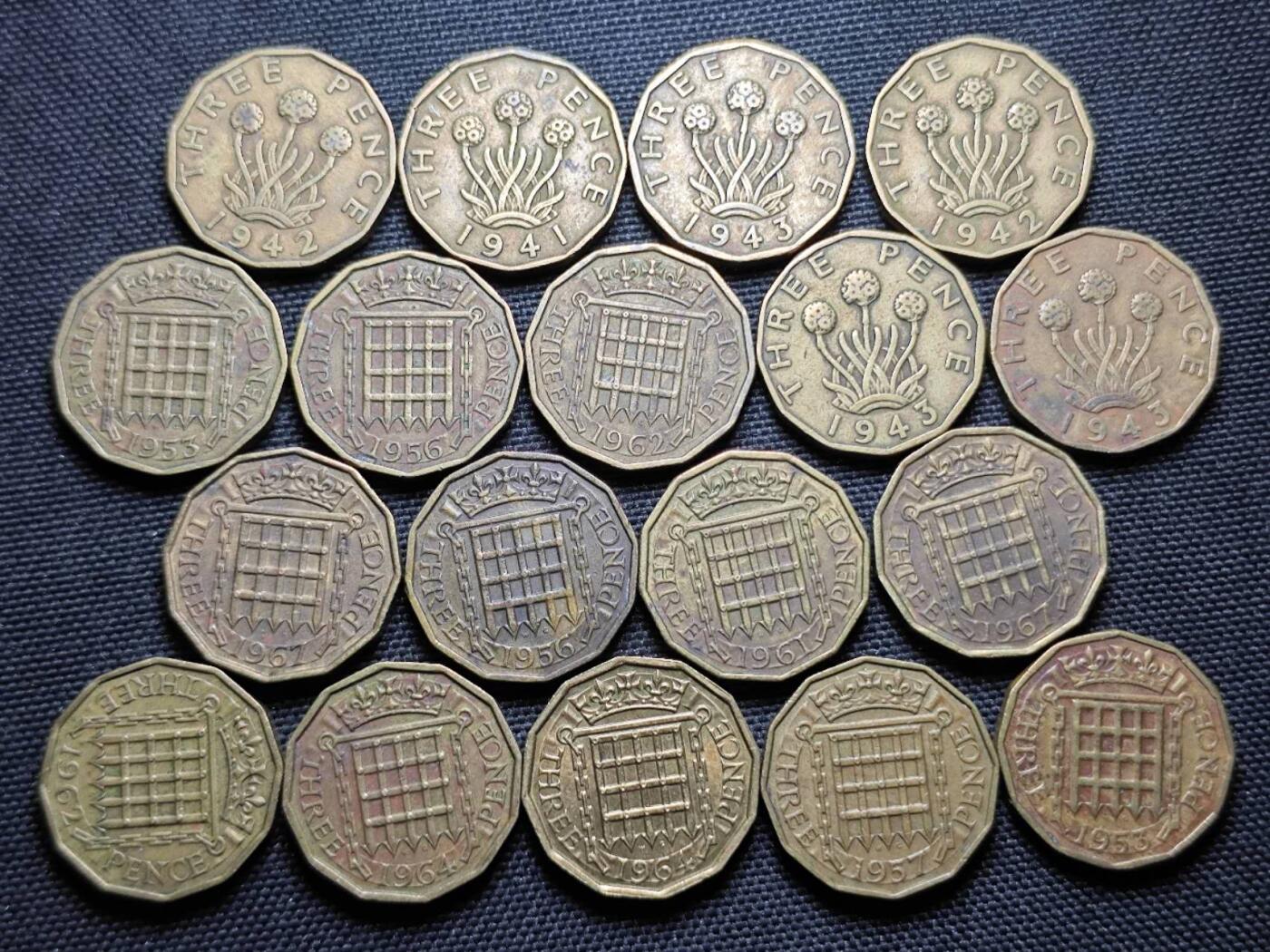 KK钱币收藏小铺 《套币 好品/批量散币专场》  2月预留时间 周末发货  英国3便士铜币一组18枚