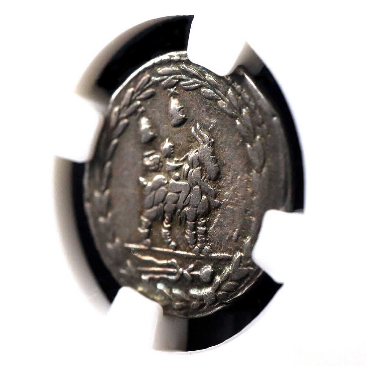 古罗马健康之神和小爱神丘比特骑羊图银币凝绿轩欧洲古代钱币首饰b23-5