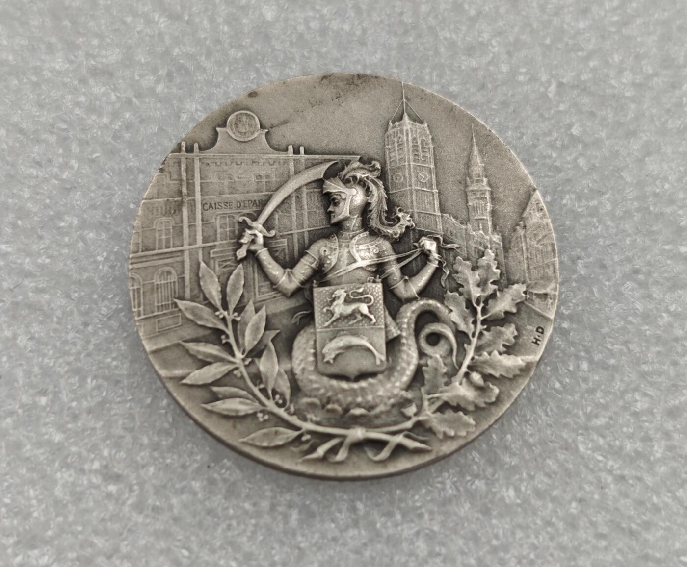 瓶子🏺第223期拍卖会  1833年法国海妖图案银章  22克  2等银标  22×0.8×19=334.4