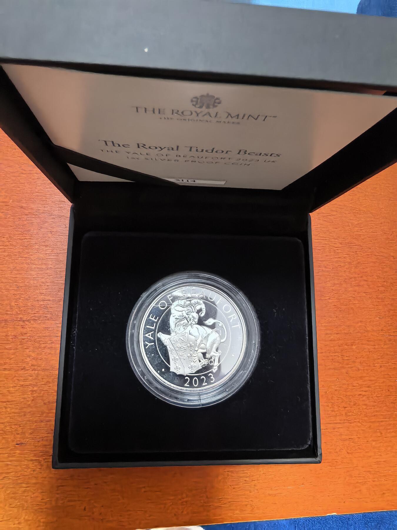 长老汇蛇年精选第九十场拍卖 2023英国都铎王朝的神兽之博福特的耶鲁精制银币，1盎司999银，盒证全，5000枚
