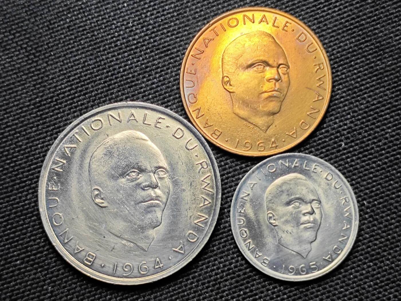 KK钱币收藏小铺 《套币 好品/批量散币专场》  2月预留时间 周末发货  卢旺达大小面值一套