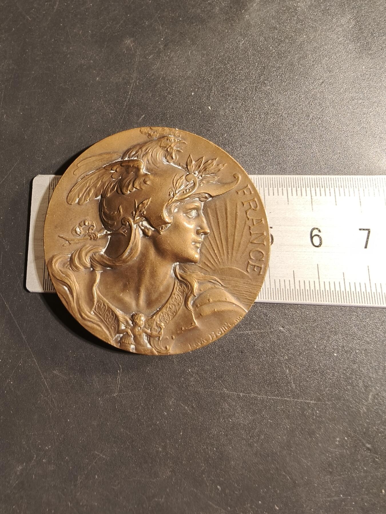 老王徽章第173期 法国床上用品工会大铜章     原盒     公鸡头玛丽安娜       大师波特作品       直径50mm      重量48.4g