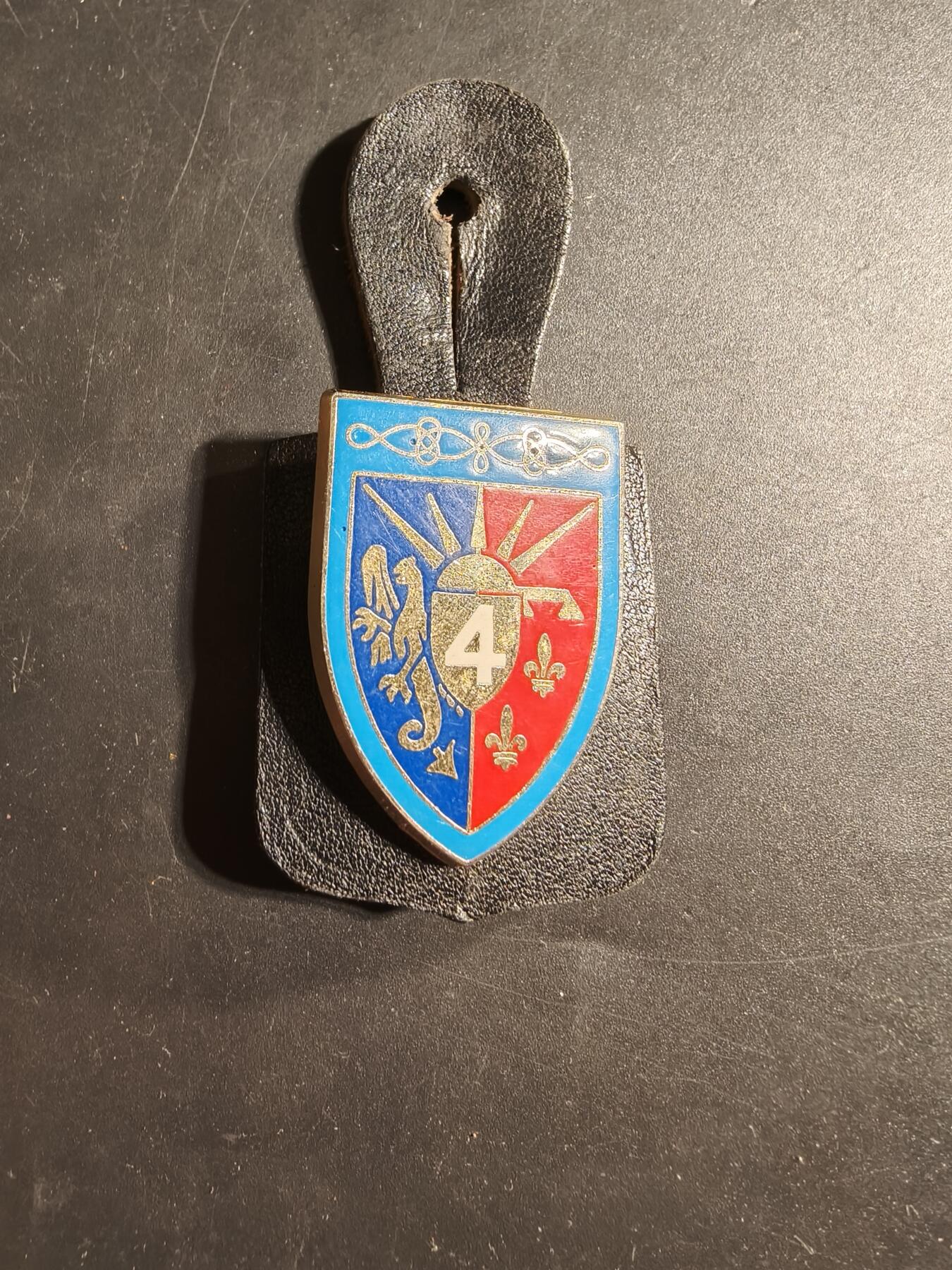 老王徽章第173期 法国第4轻骑兵团证章