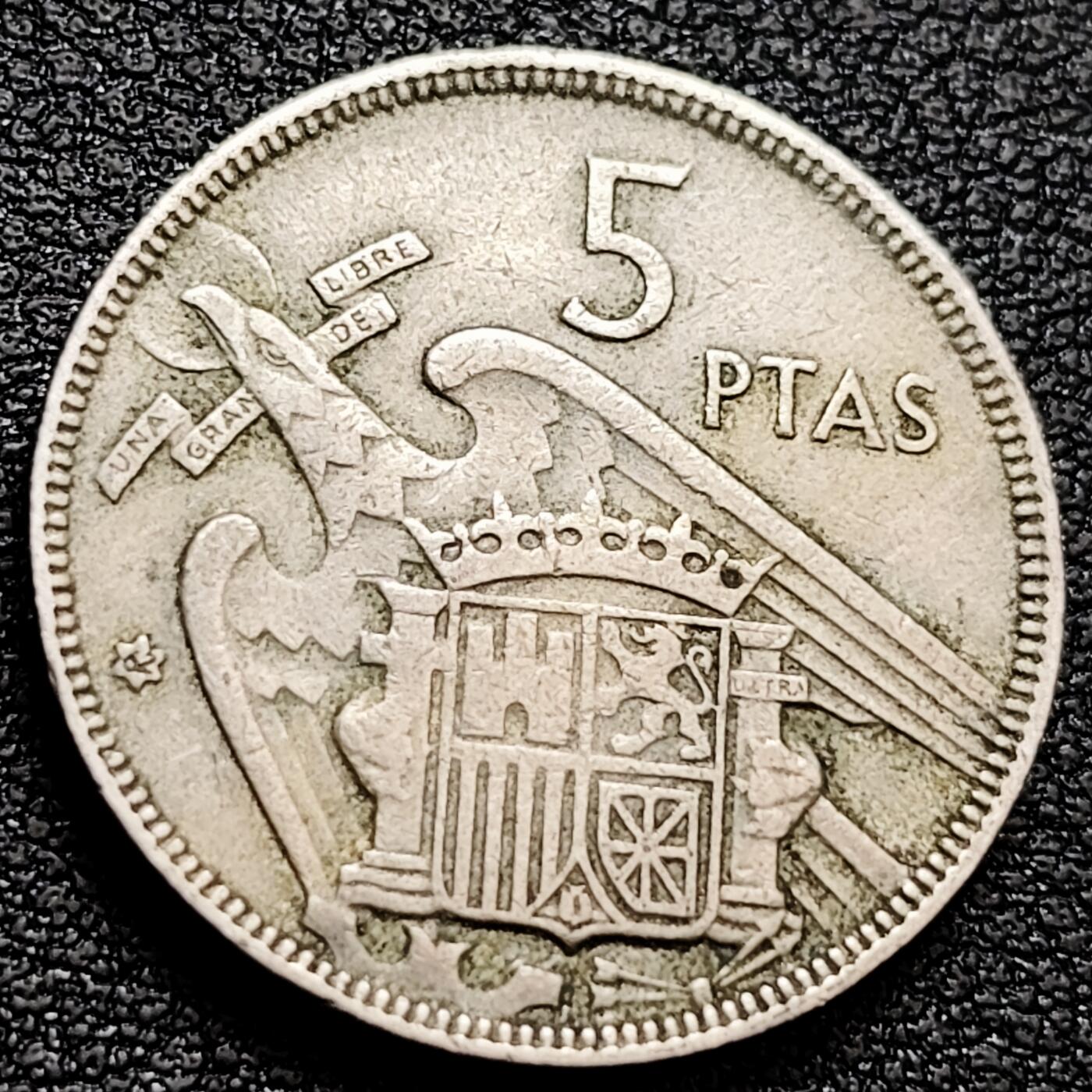 泉币菌-第158场-元旦欢乐场，开年第一场，新年快乐！（特修改截拍时间为23:30分） 。