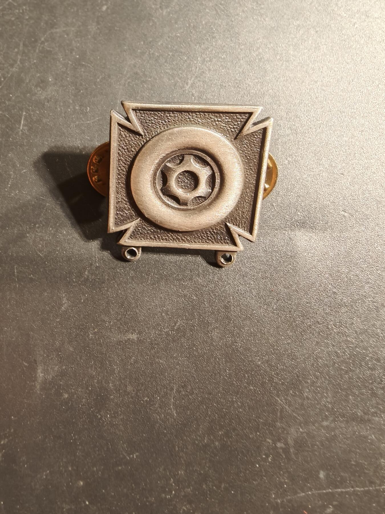 老王徽章第173期 美国陆军神枪手技能章      带厂标