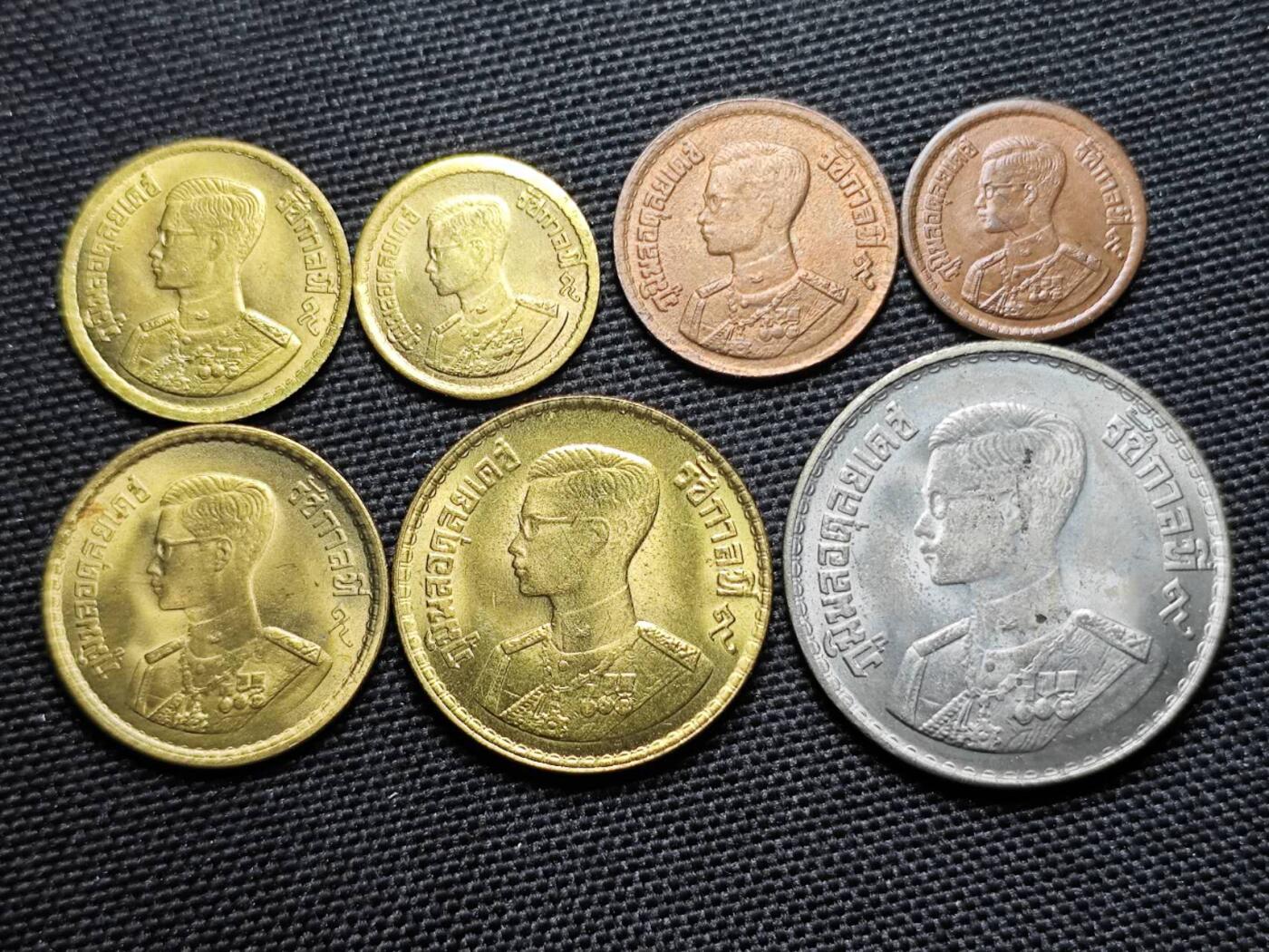 KK钱币收藏小铺 《套币 好品/批量散币专场》  2月预留时间 周末发货  泰国大小面值一套 含银币 好品