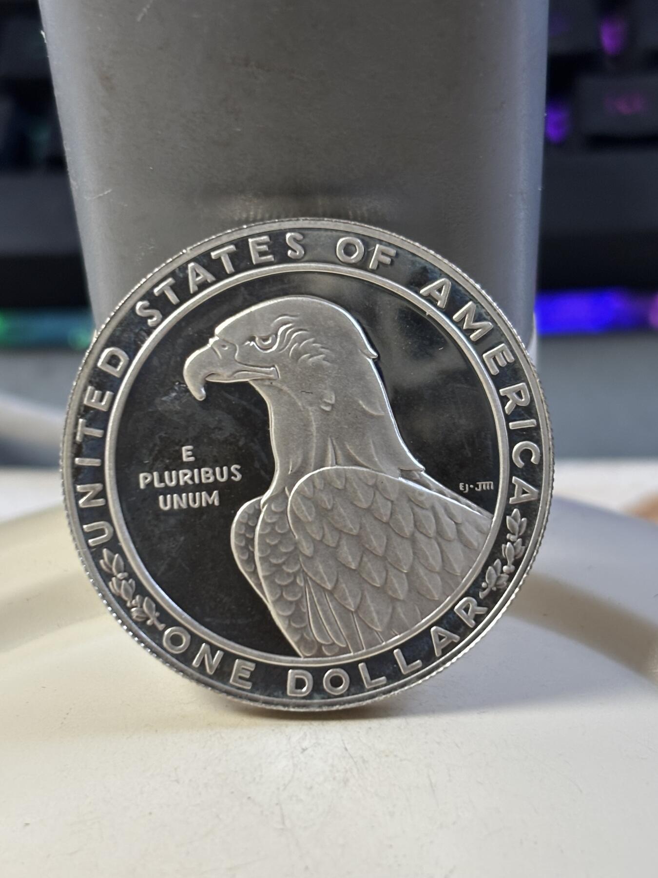 第186期拍卖 美国1983年洛杉矶奥运铁饼 精制银币，900银，26.73克银价433，没有塑料盒