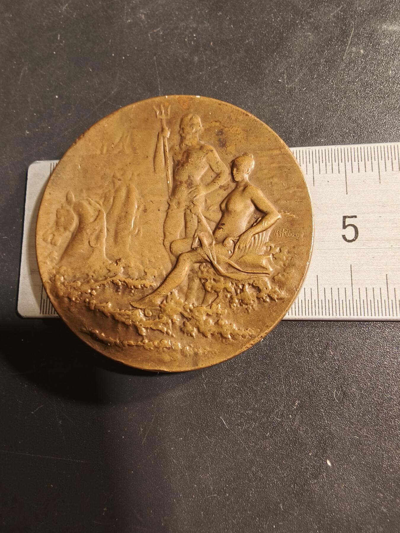 老王徽章第173期 法国波尔多游艇协会大铜章     大师里维特作品     直径44mm     重量44.3g