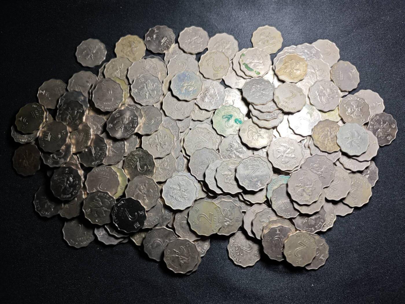 KK钱币收藏小铺 《套币 好品/批量散币专场》  2月预留时间 周末发货  香港2元236枚一组！